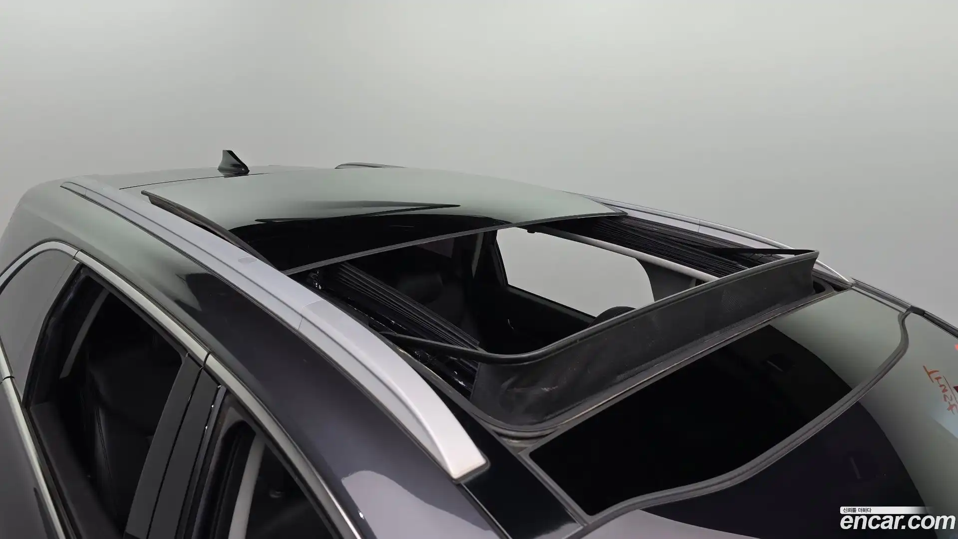 Sorento Kia 2018.4-OPTION-024