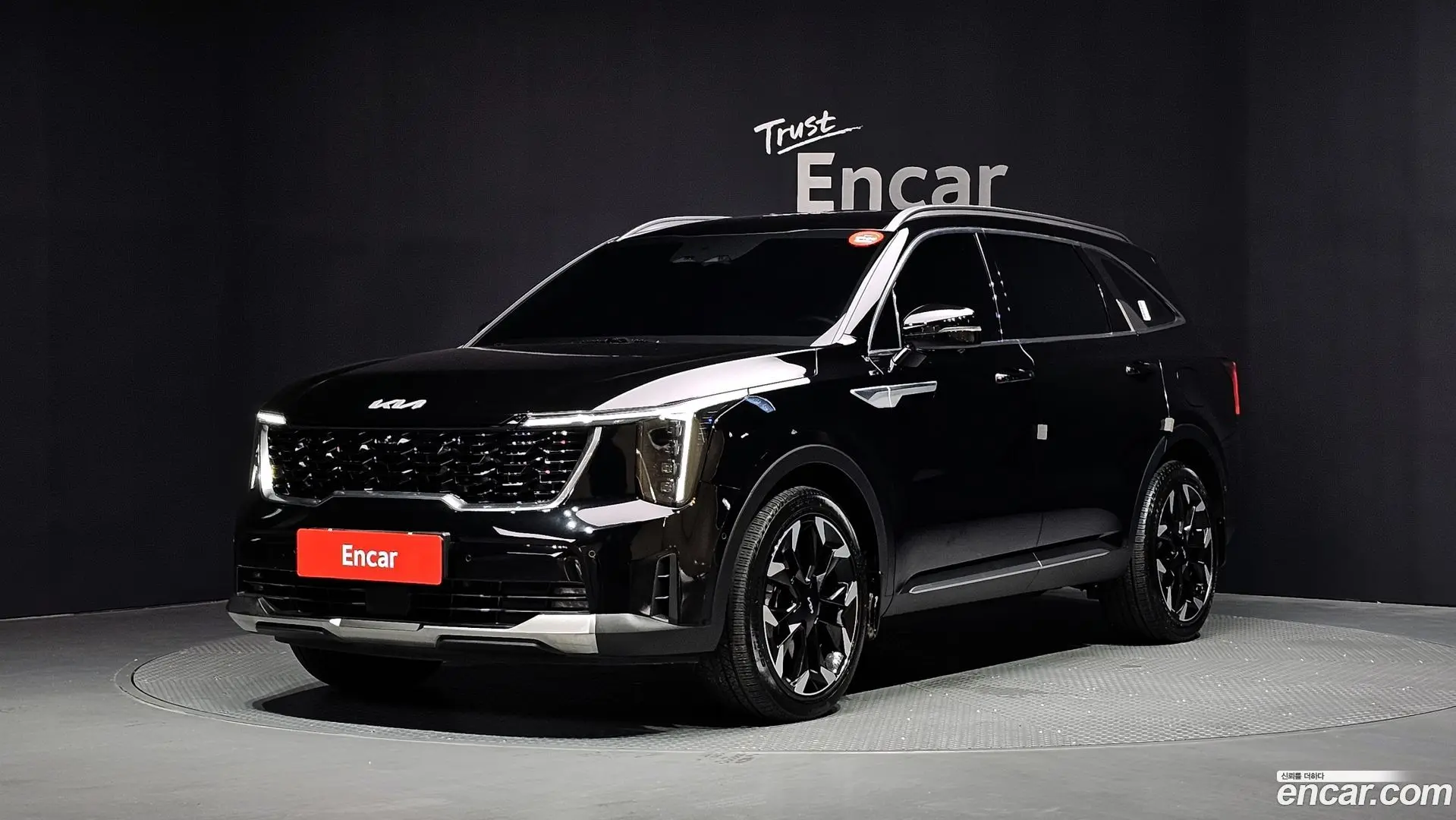 Main__Slider__Photo:Sorento Kia 2024.8-0