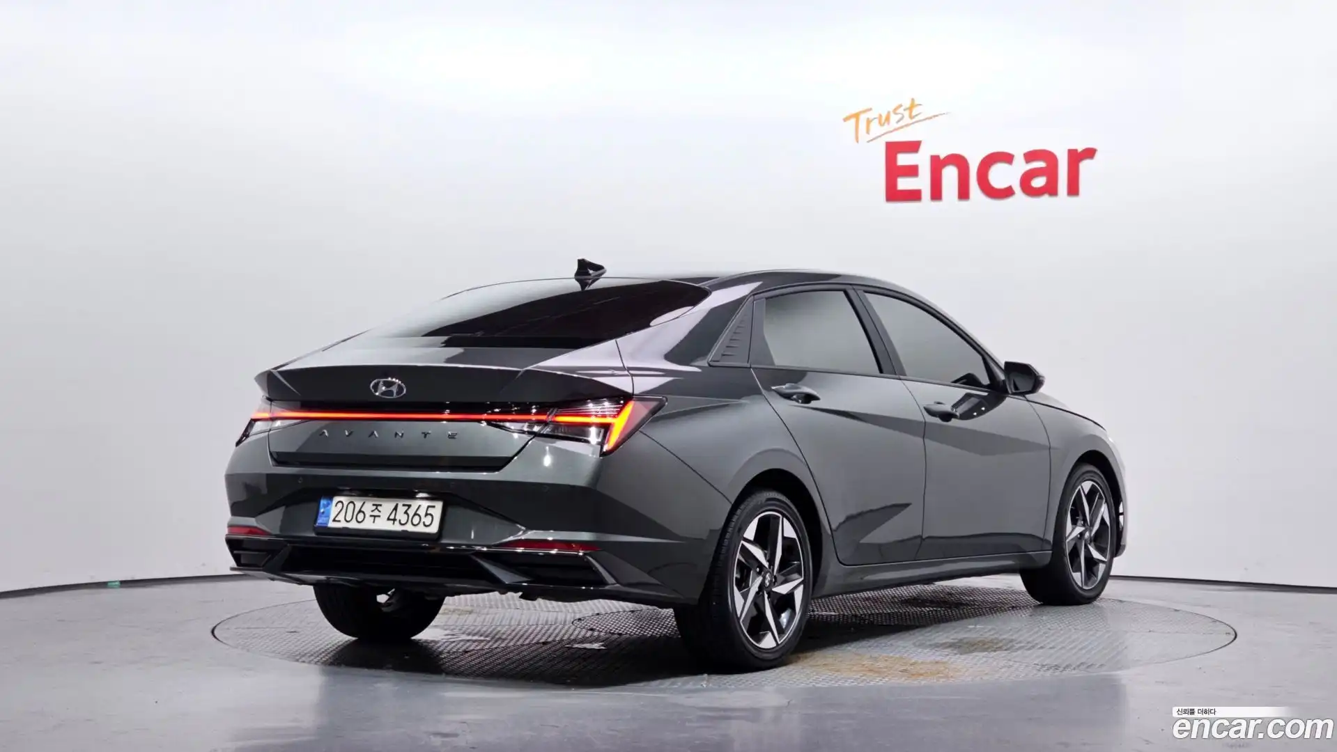 AVANTE Hyundai 2022.0-OUTER-002