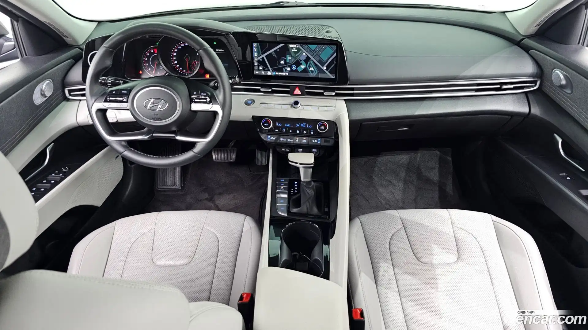 AVANTE Hyundai 2022.0-INNER-007