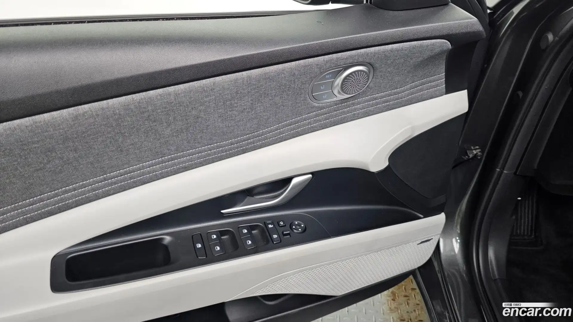 AVANTE Hyundai 2022.0-OPTION-040