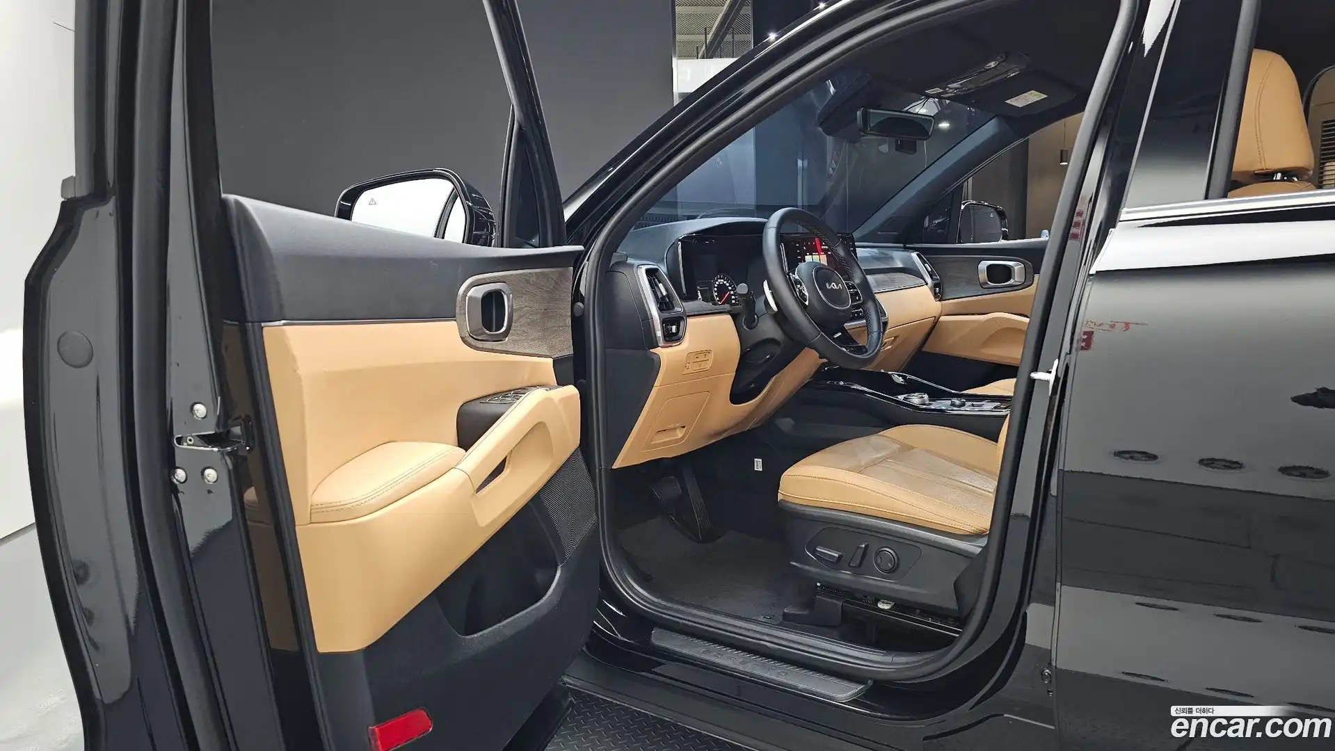 Sorento Kia 2023.2-INNER-010