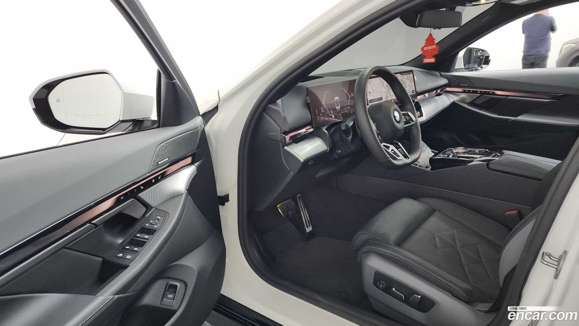 5-Series BMW 2025.3-INNER-010