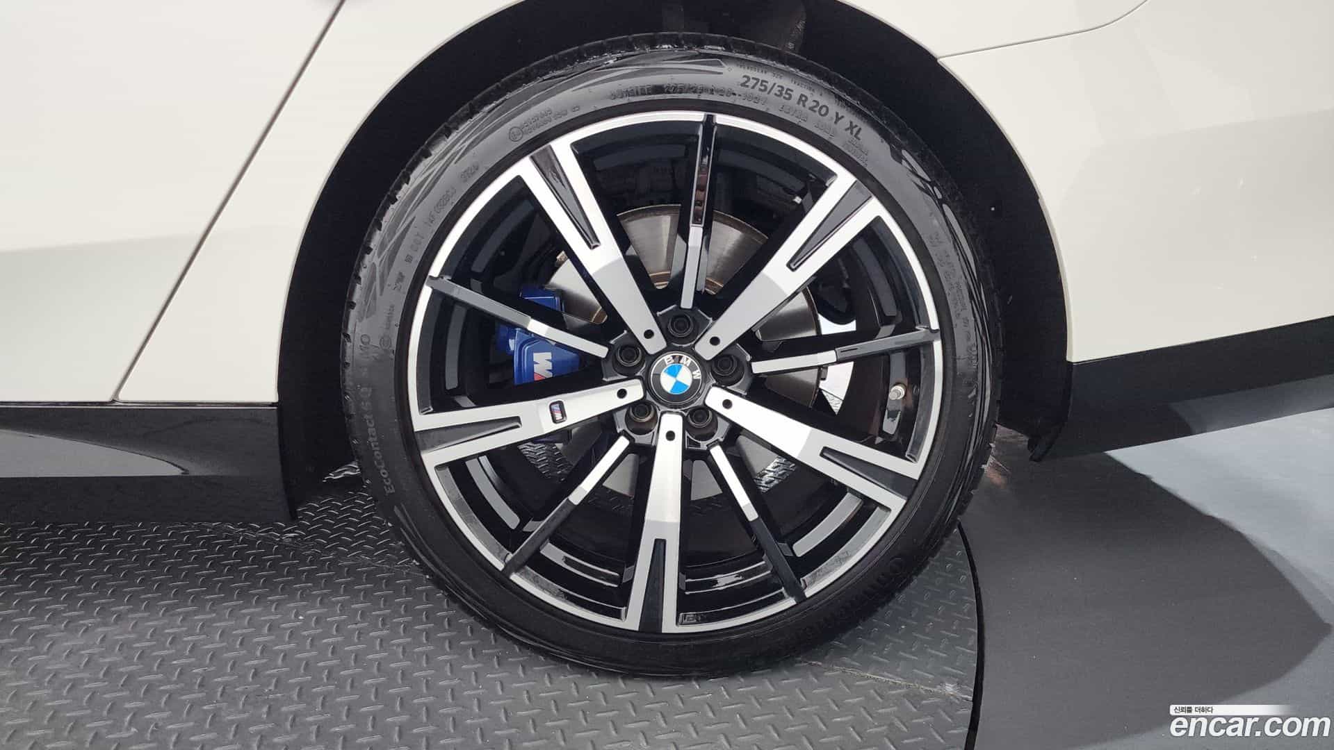 5-Series BMW 2025.3-OUTER-031