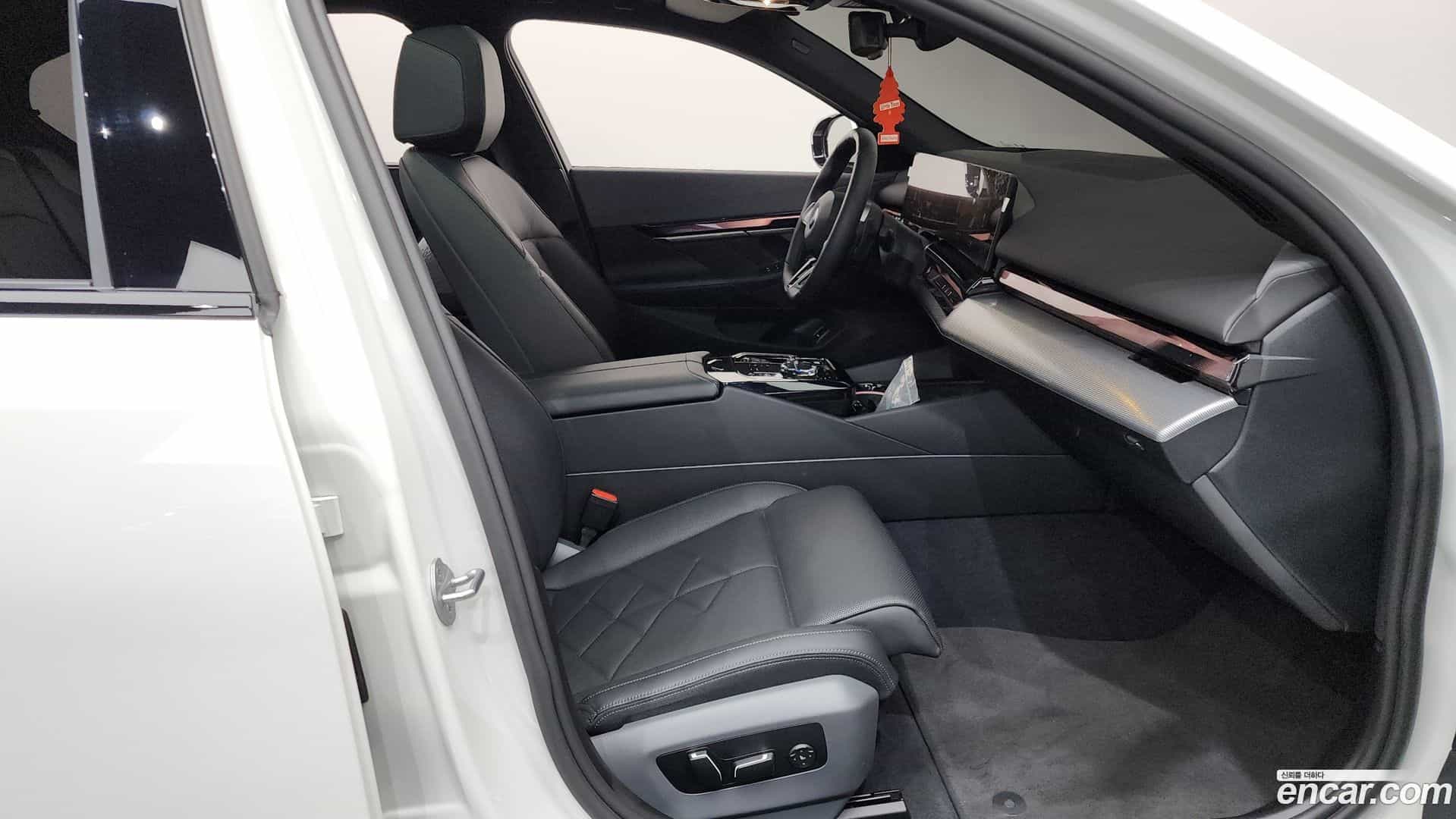 5-Series BMW 2025.3-INNER-036