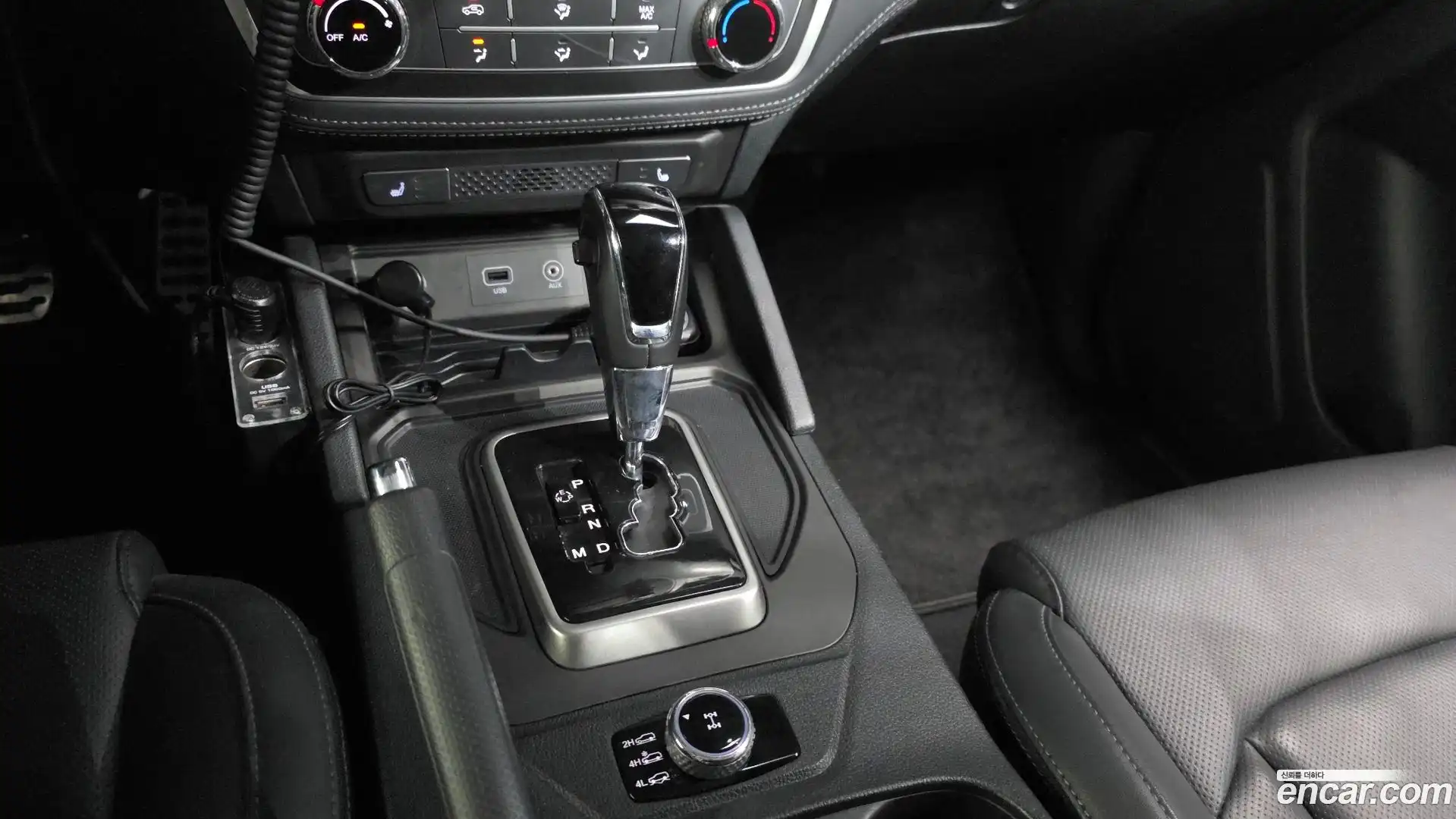 Rexton KG Mobility 2018.2-INNER-009