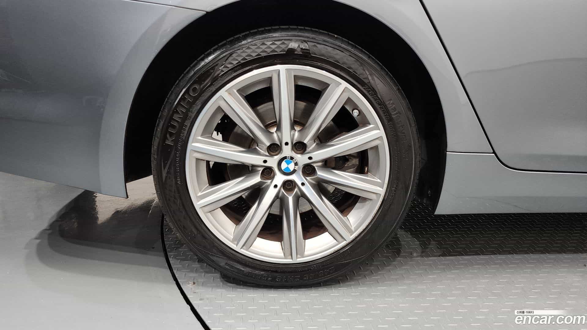 5-Series BMW 2018.8-OUTER-005
