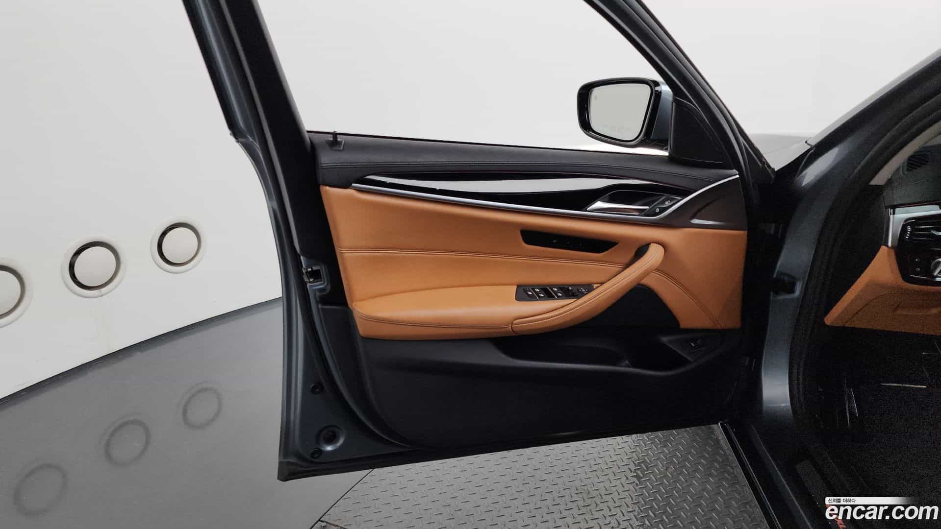 5-Series BMW 2018.8-INNER-034