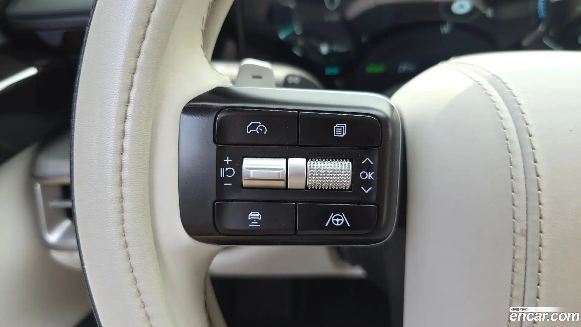 Grandeur Hyundai 2025.6-OPTION-020
