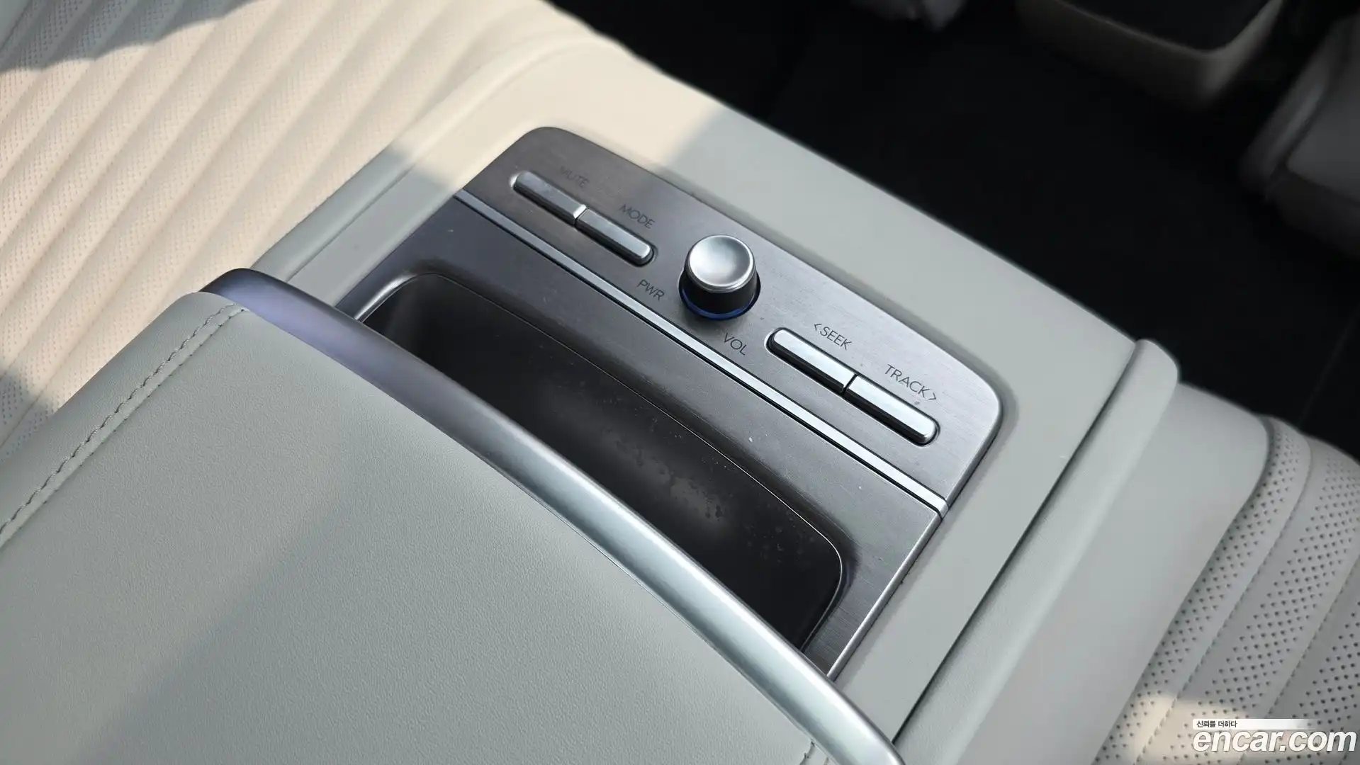 Grandeur Hyundai 2025.6-OPTION-040
