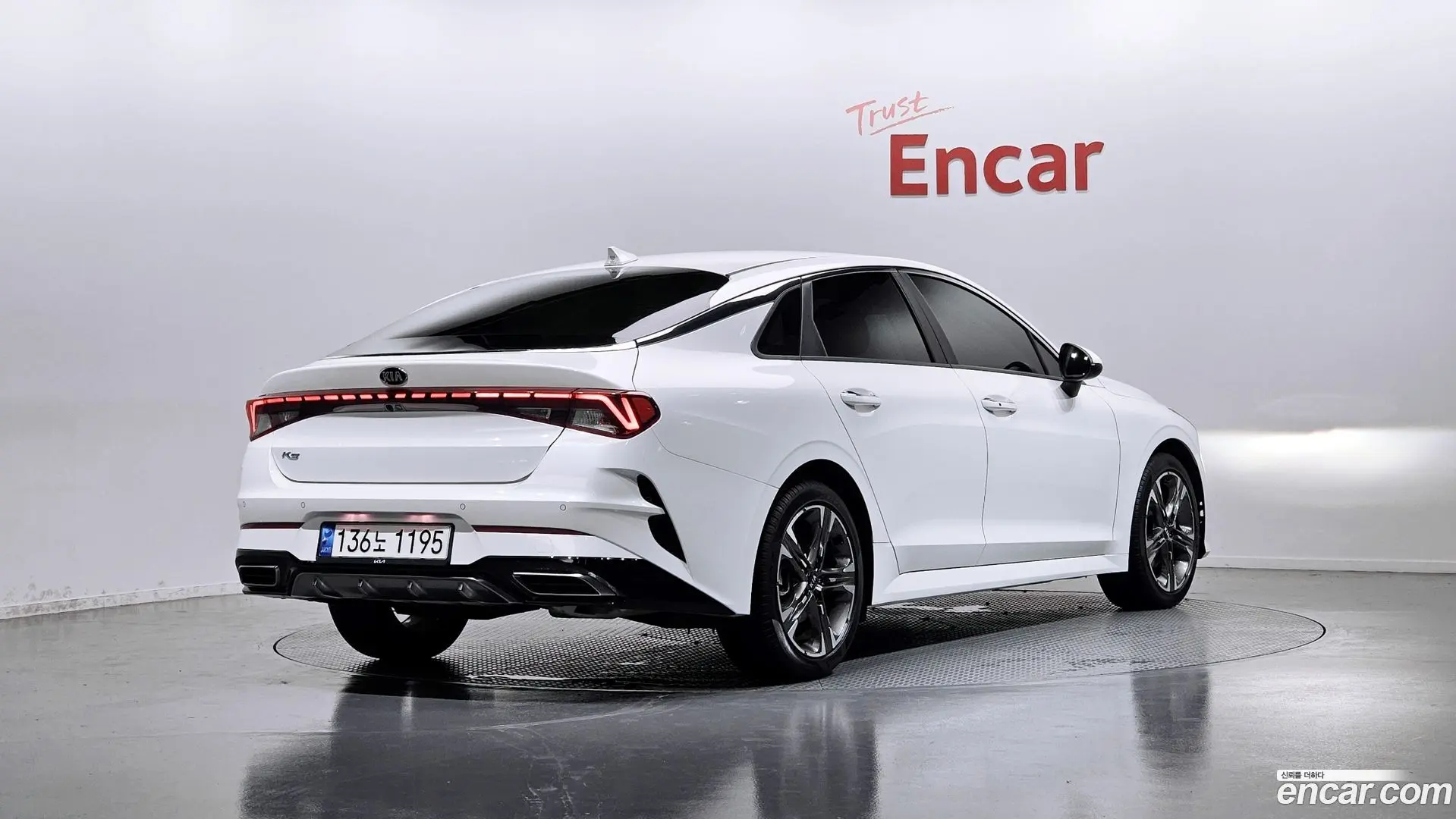 Main__Slider__Photo:K5 Kia 2021.2-1