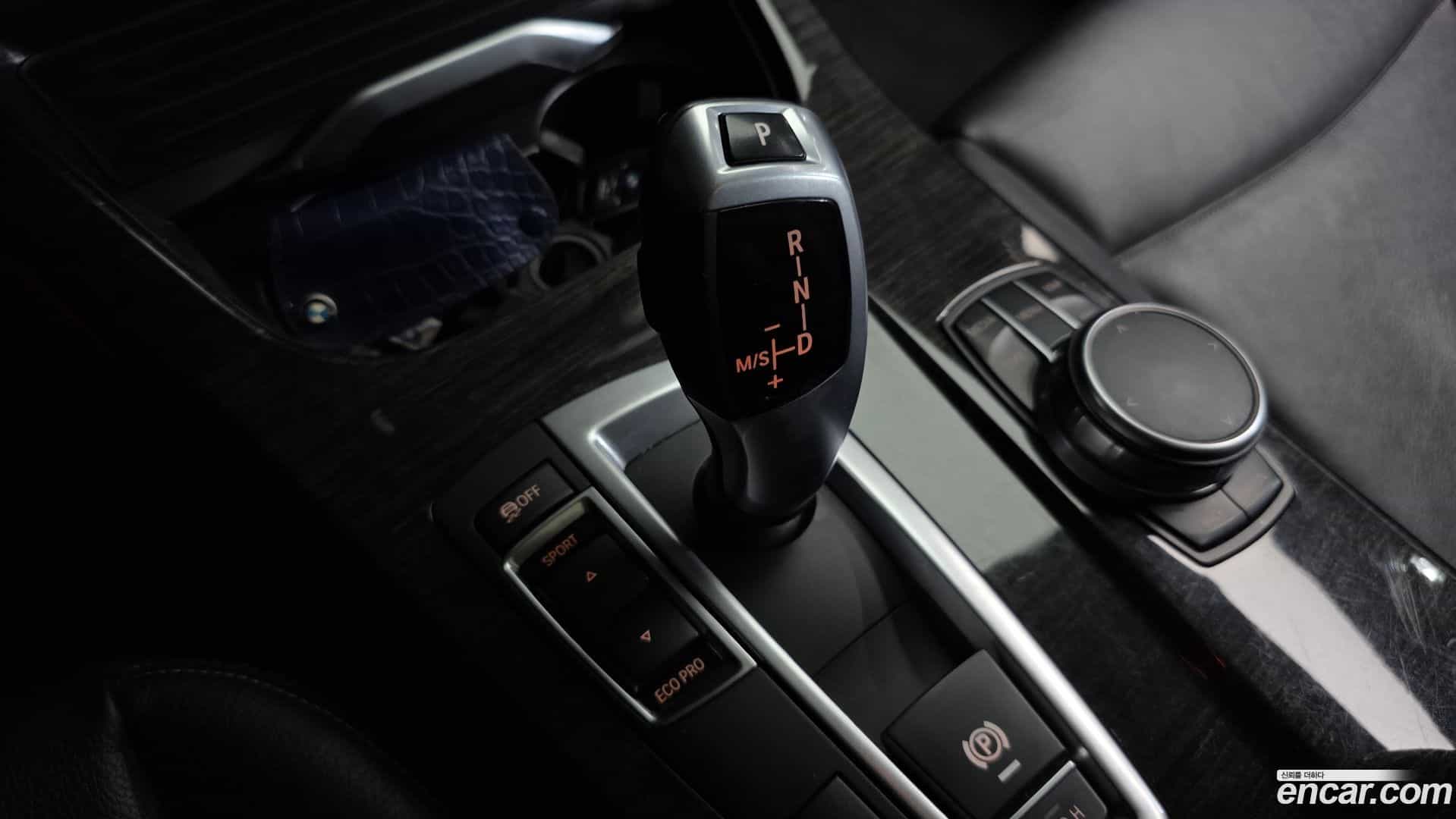 X4 BMW 2017.3-INNER-009