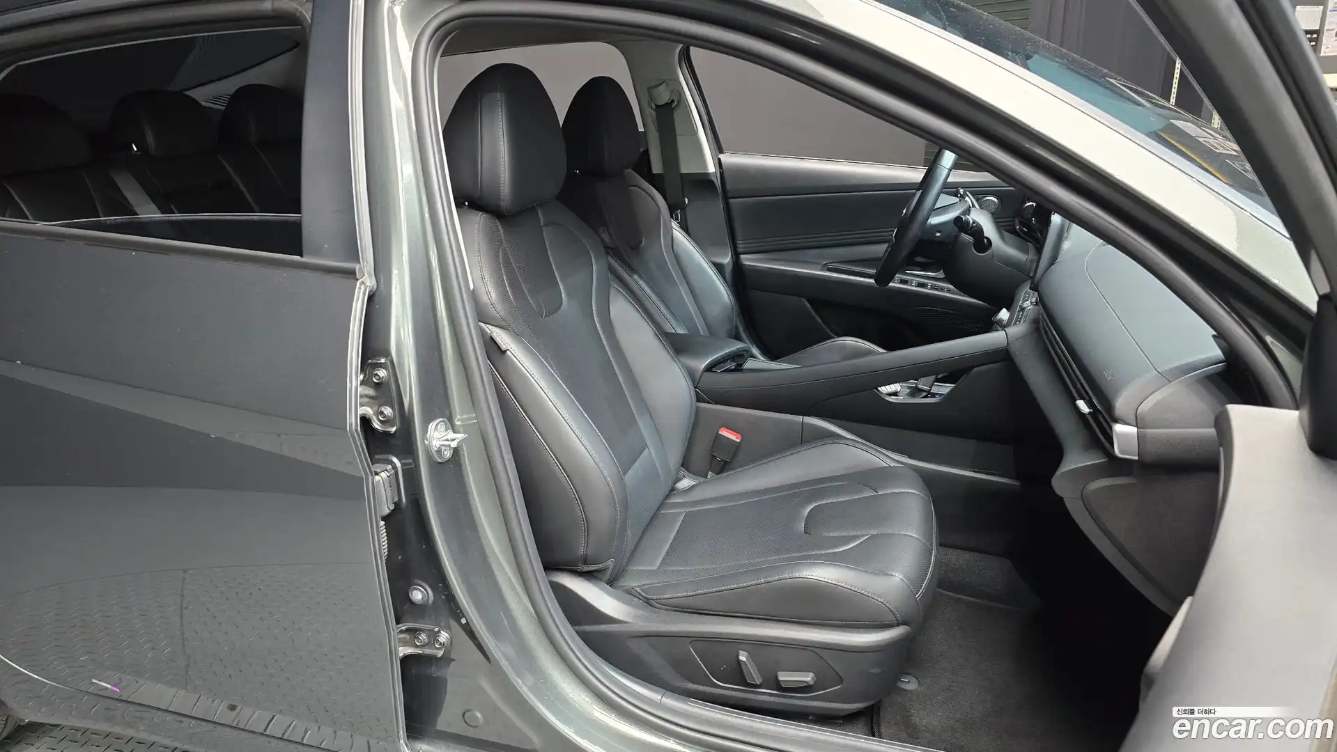 AVANTE Hyundai 2022.5-OPTION-015