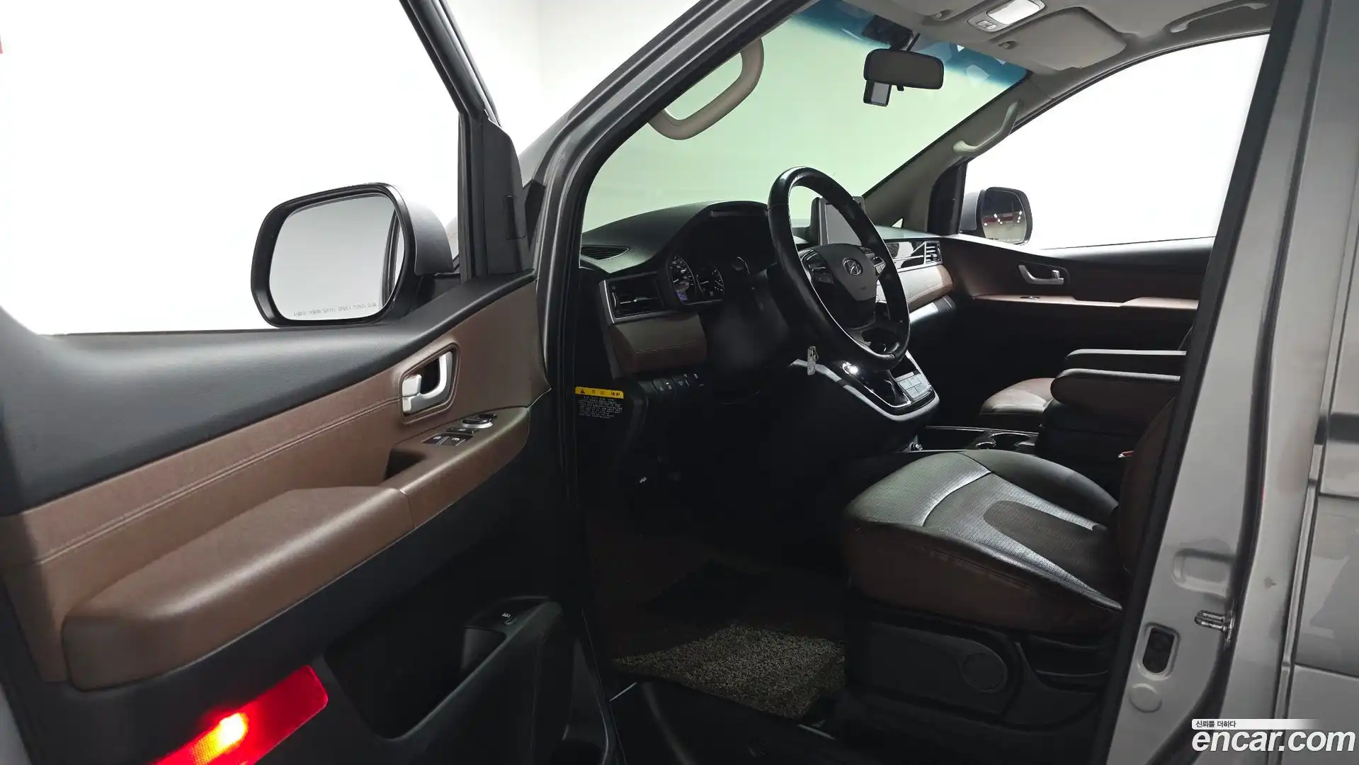 Starex Hyundai 2018.9-INNER-010