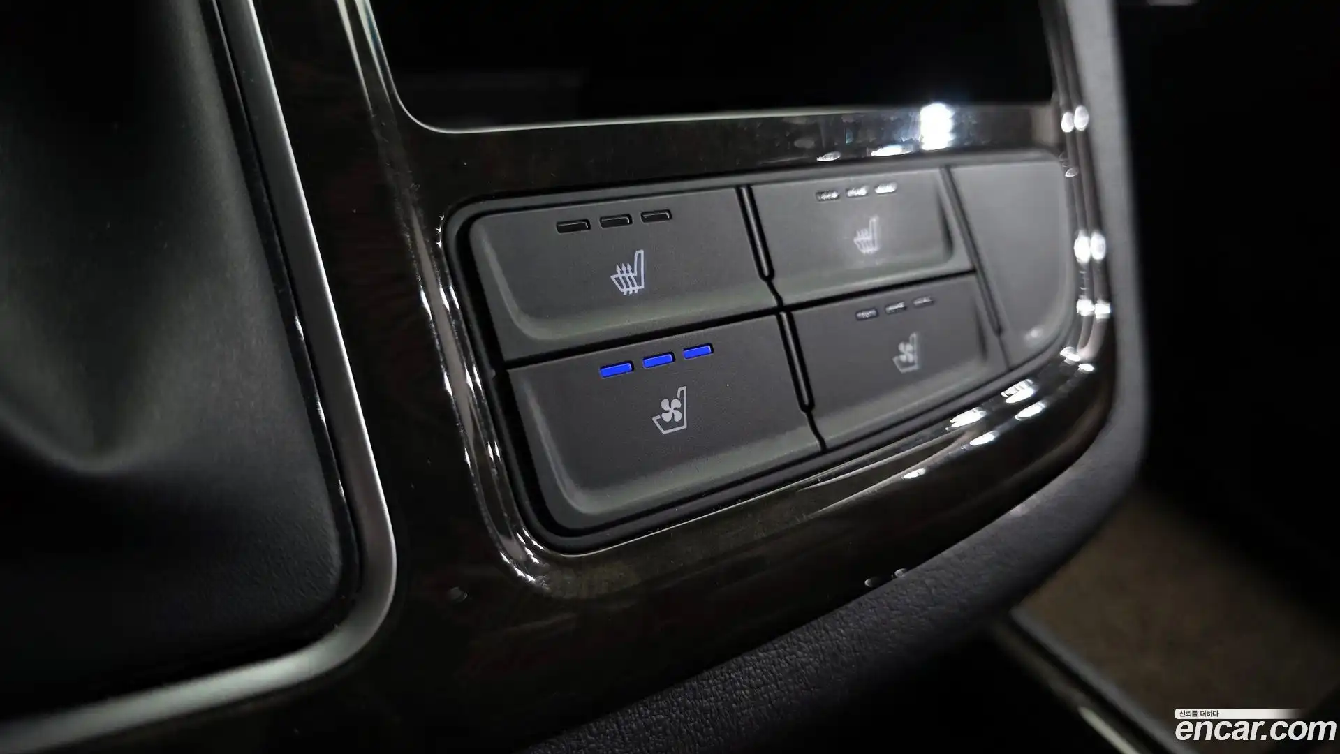 Starex Hyundai 2018.9-OPTION-019