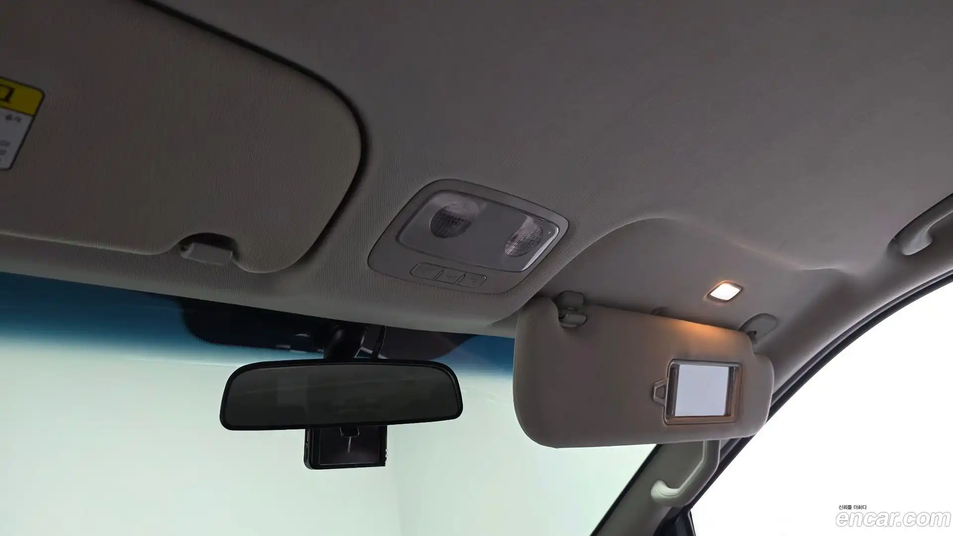 Starex Hyundai 2018.9-OPTION-023