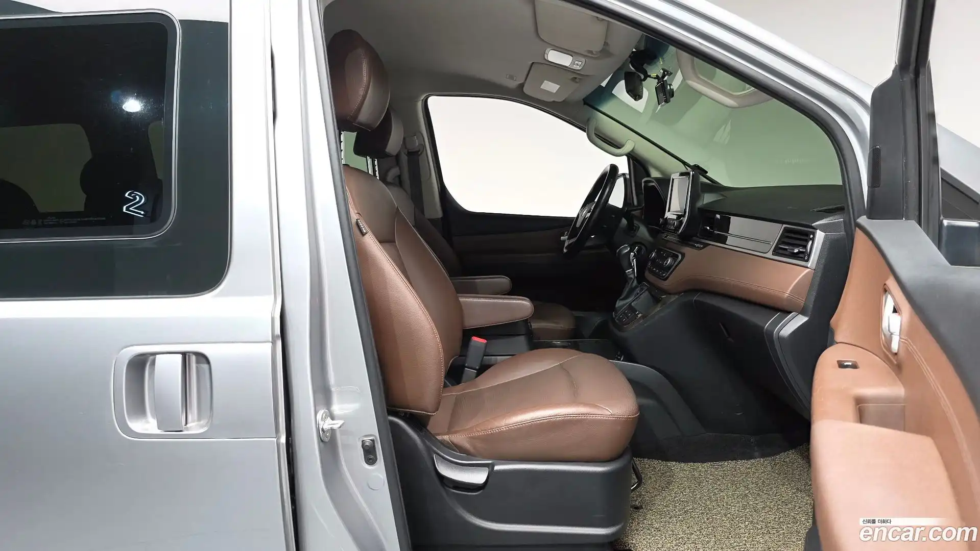 Starex Hyundai 2018.9-INNER-036