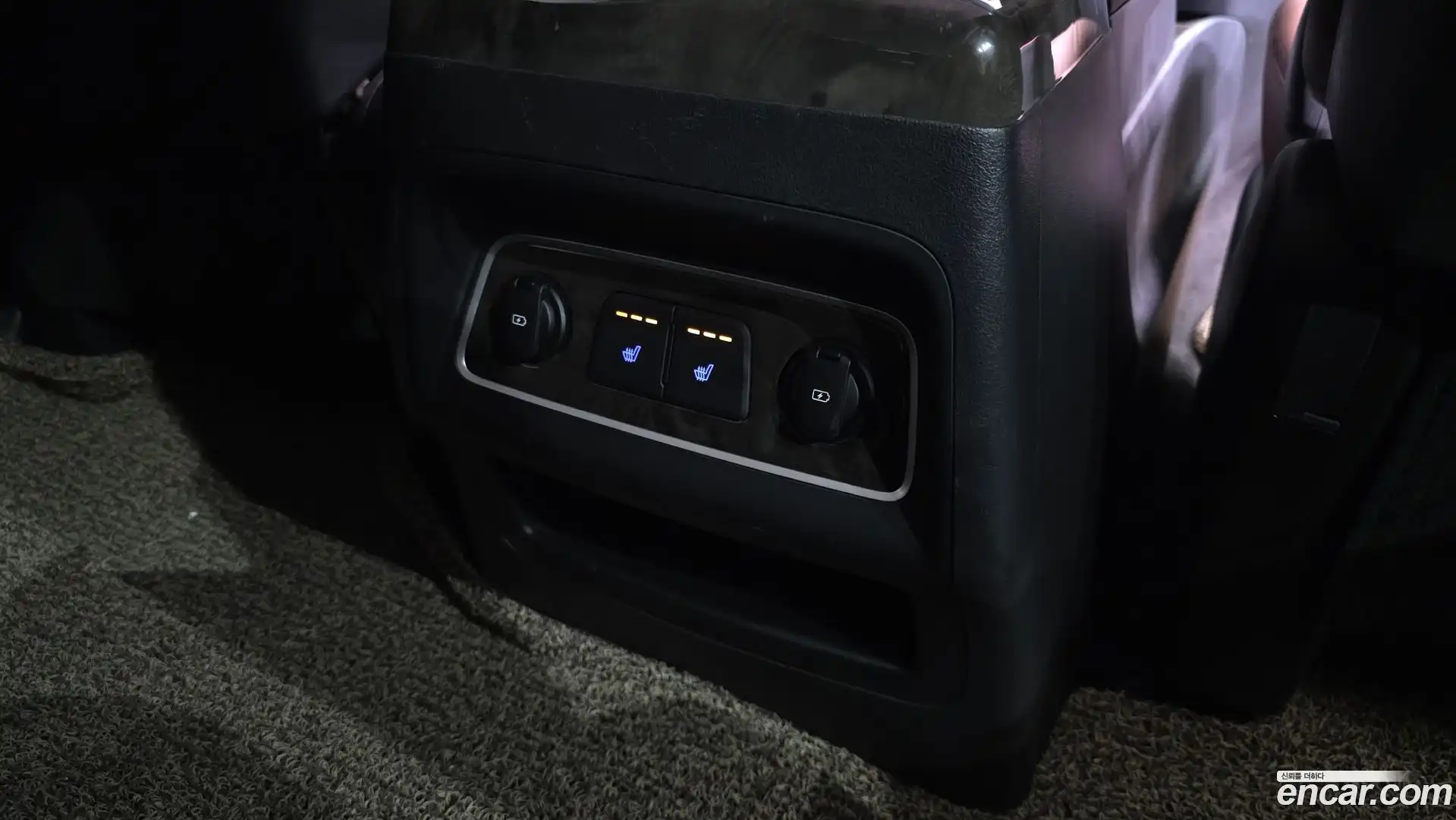 Starex Hyundai 2018.9-OPTION-040