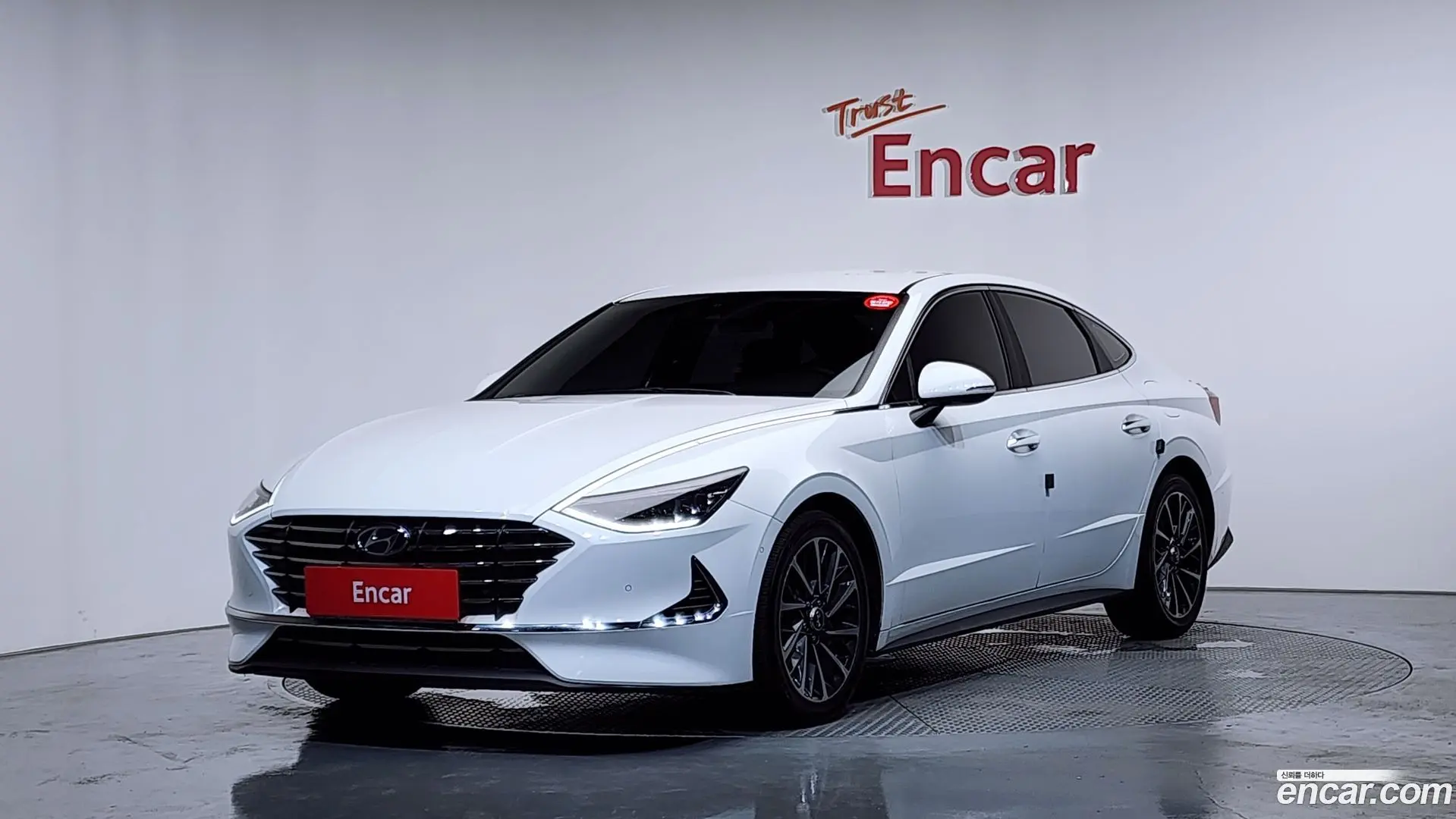 Main__Slider__Photo:Sonata Hyundai 2019.3-0