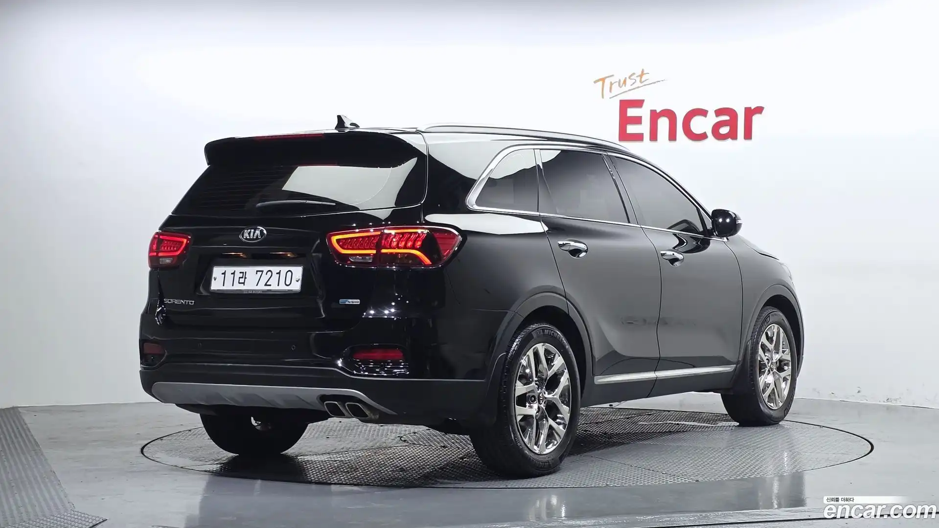 Sorento Kia 2019.1-OUTER-002