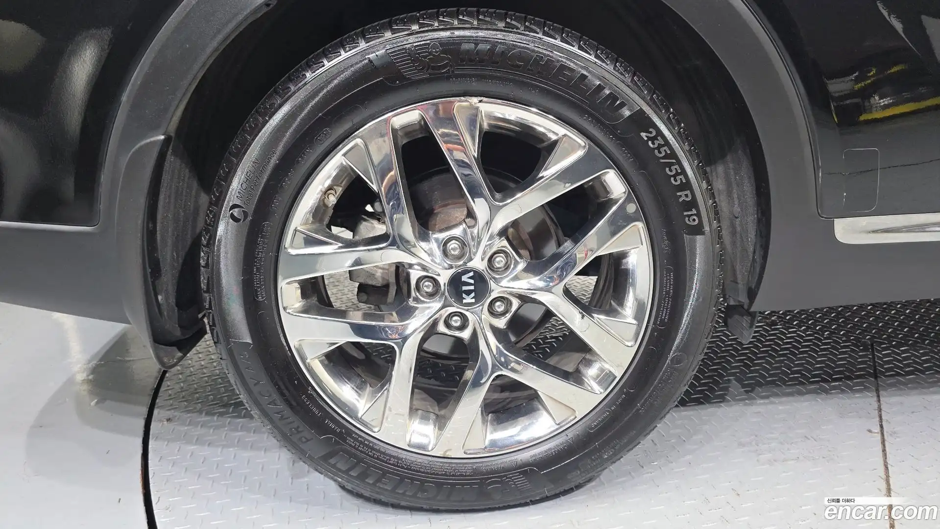 Sorento Kia 2019.1-OUTER-005