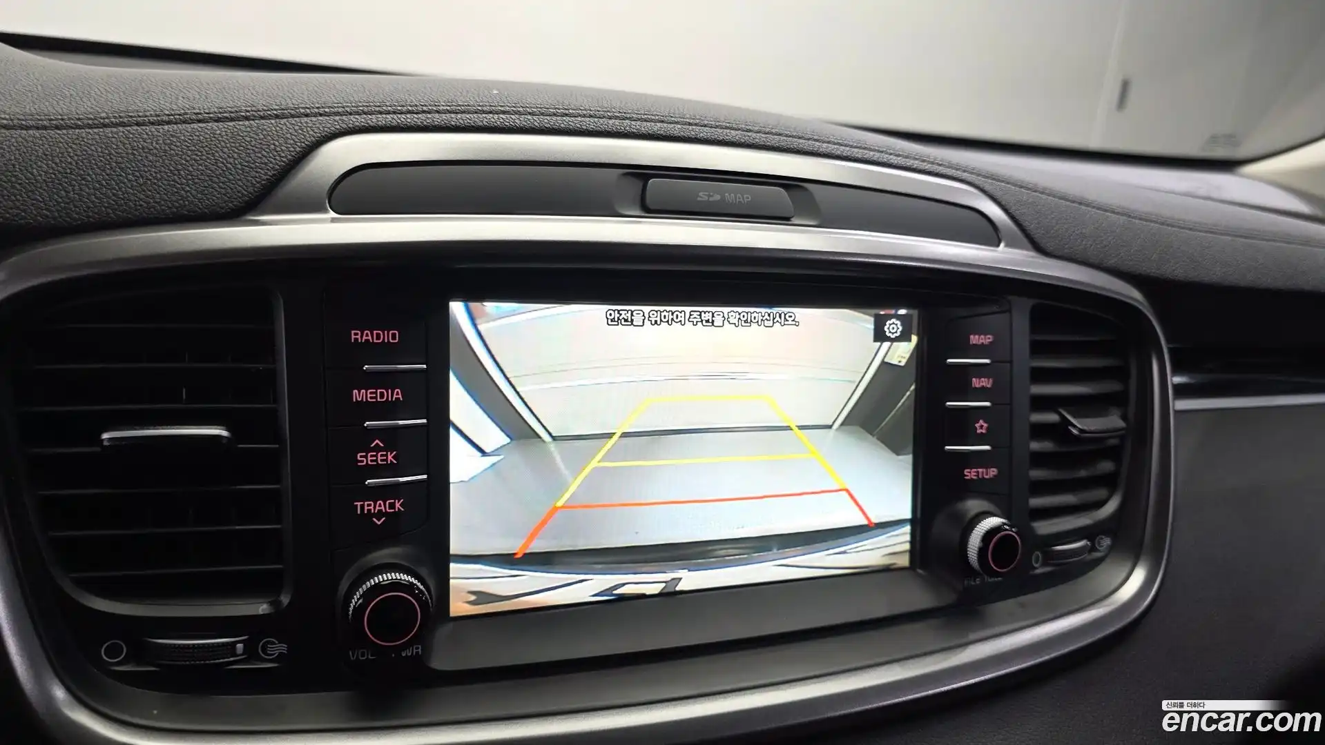 Sorento Kia 2019.1-OPTION-020