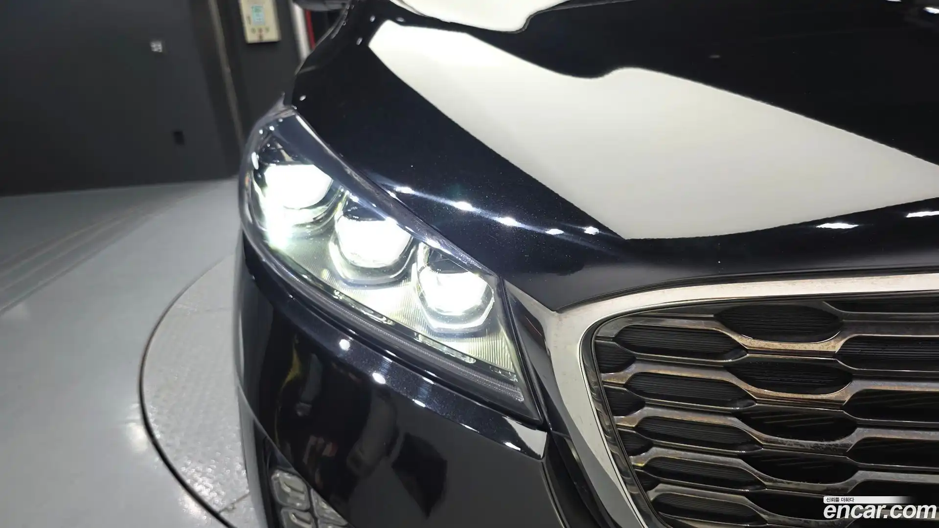Sorento Kia 2019.1-OUTER-032