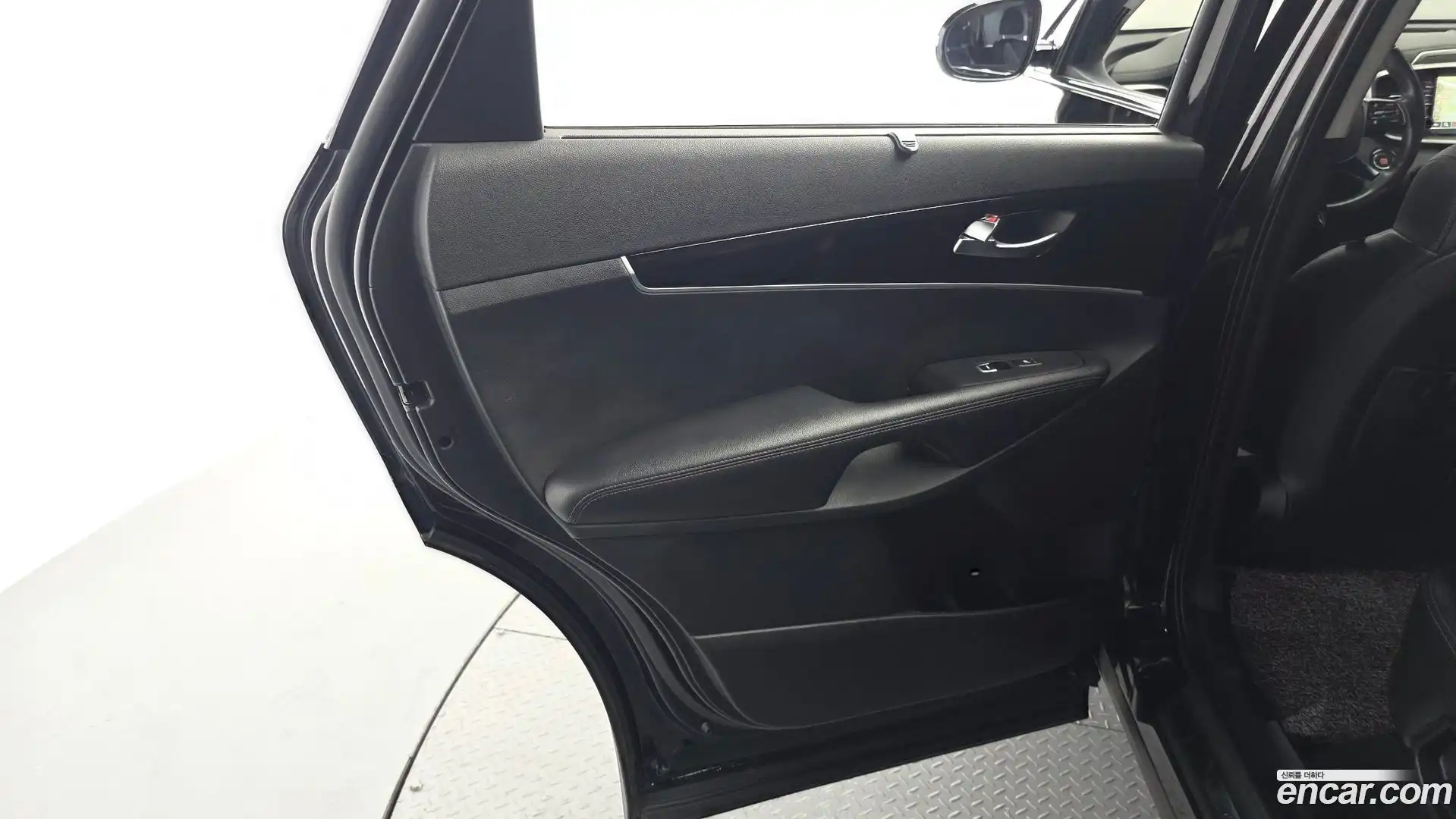 Sorento Kia 2019.1-INNER-035