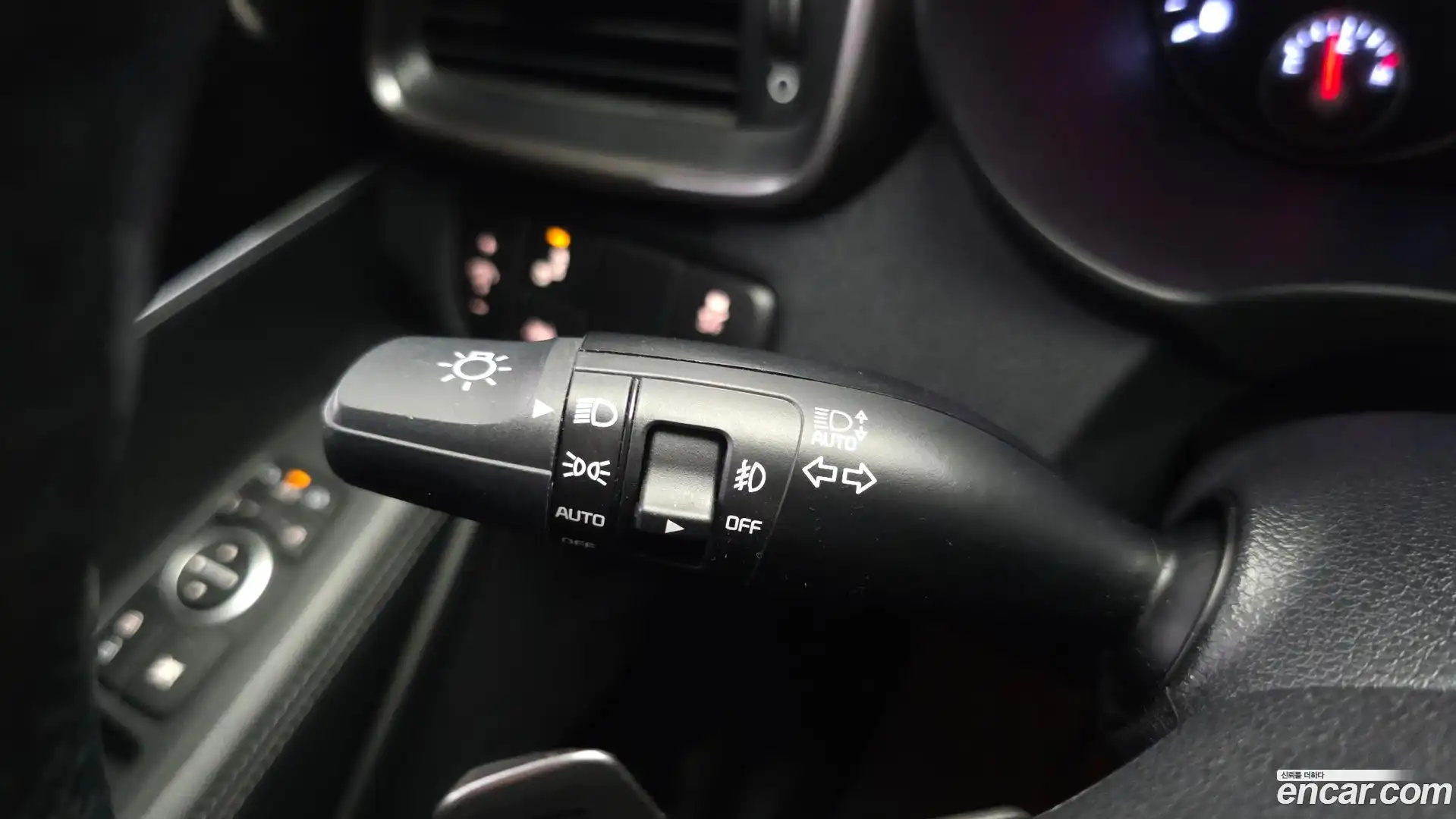 Sorento Kia 2019.1-OPTION-044