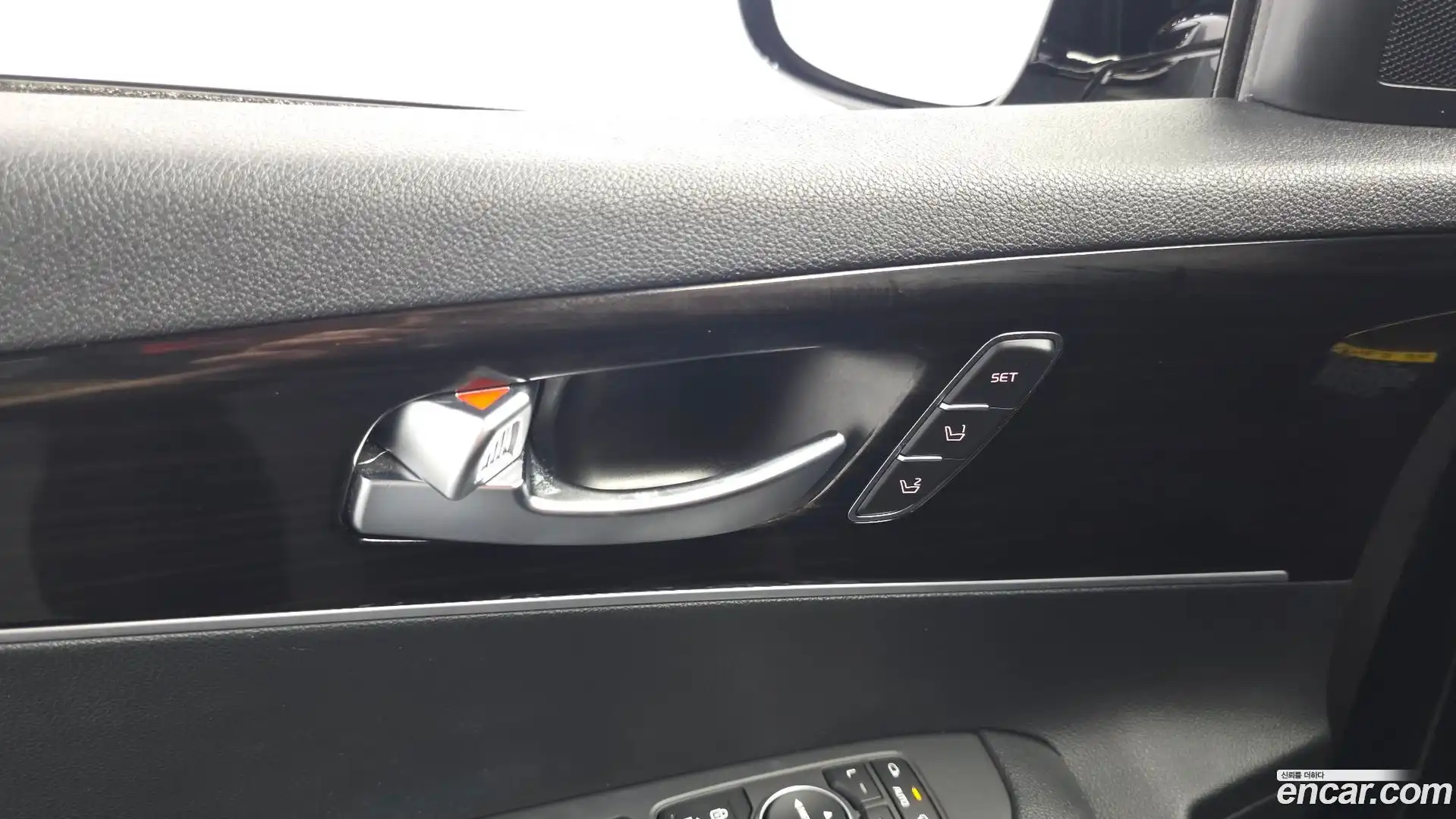 Sorento Kia 2019.1-OPTION-045