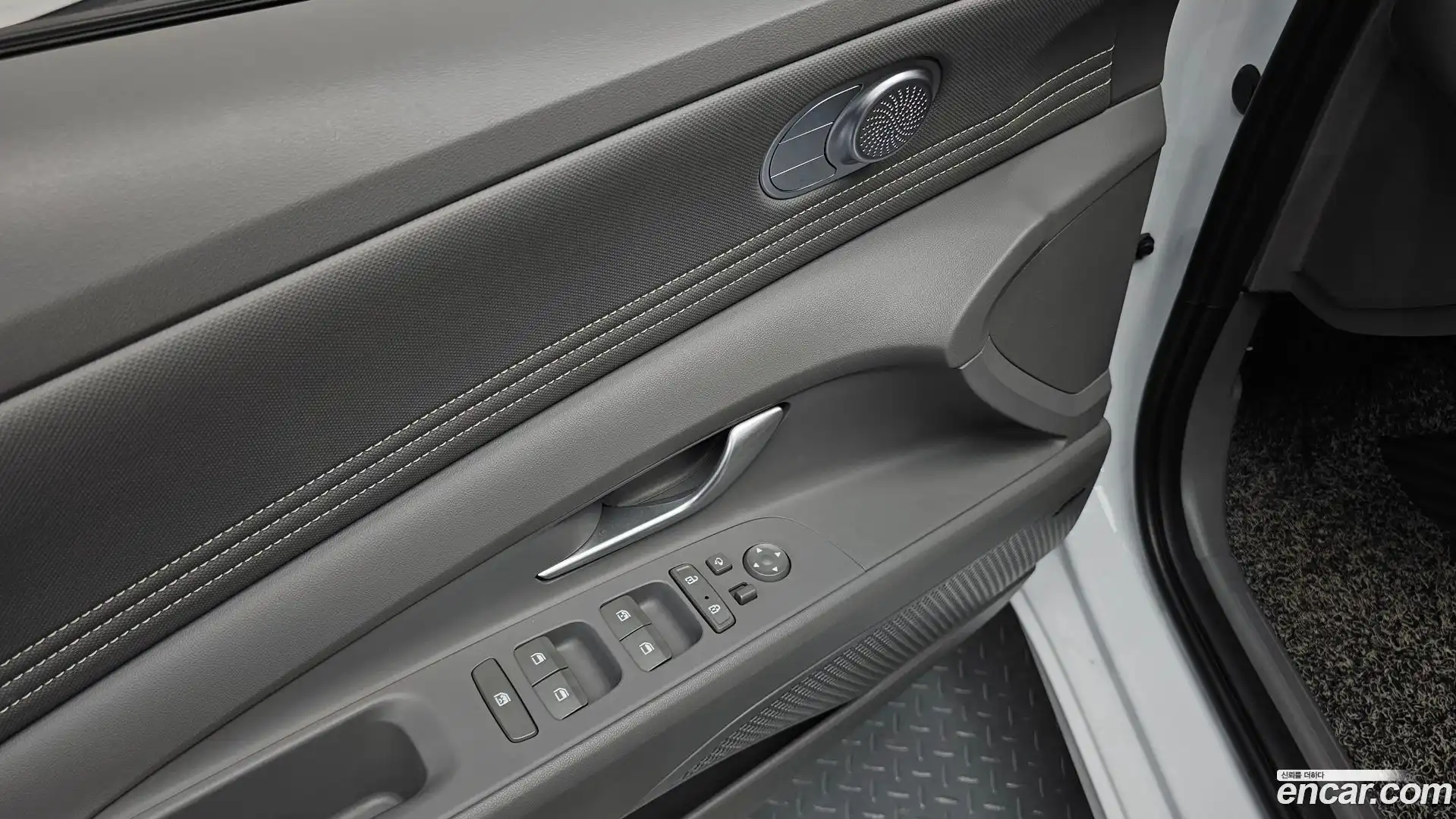 AVANTE Hyundai 2022.11-INNER-034