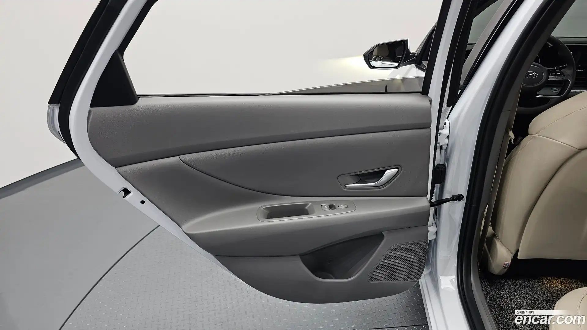 AVANTE Hyundai 2022.11-INNER-035