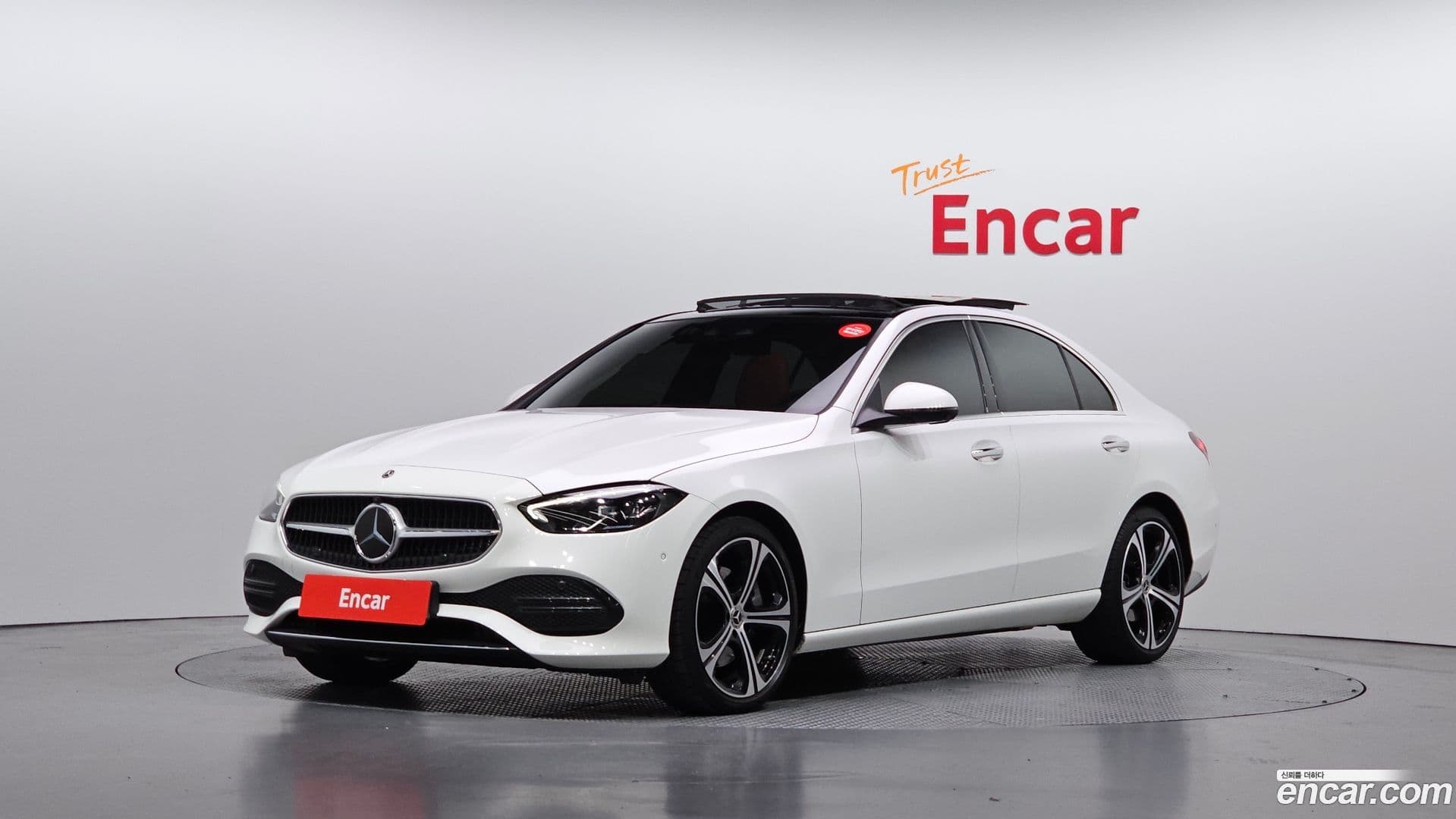 Main__Slider__Photo:C-Class Mercedes-Benz 2023.5-0