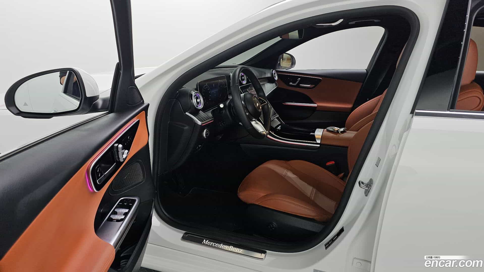 C-Class Mercedes-Benz 2023.5-INNER-010