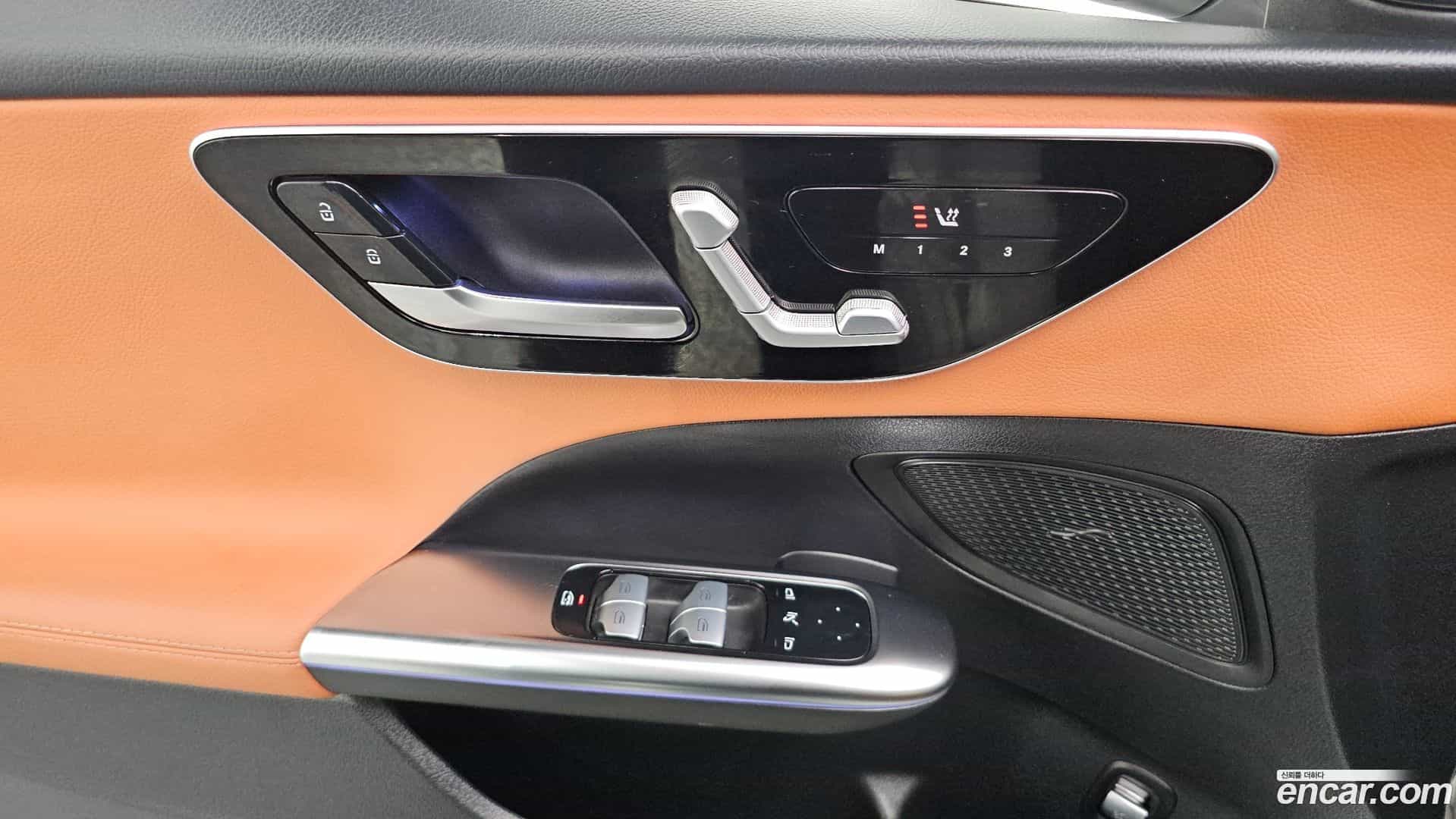 C-Class Mercedes-Benz 2023.5-OPTION-020