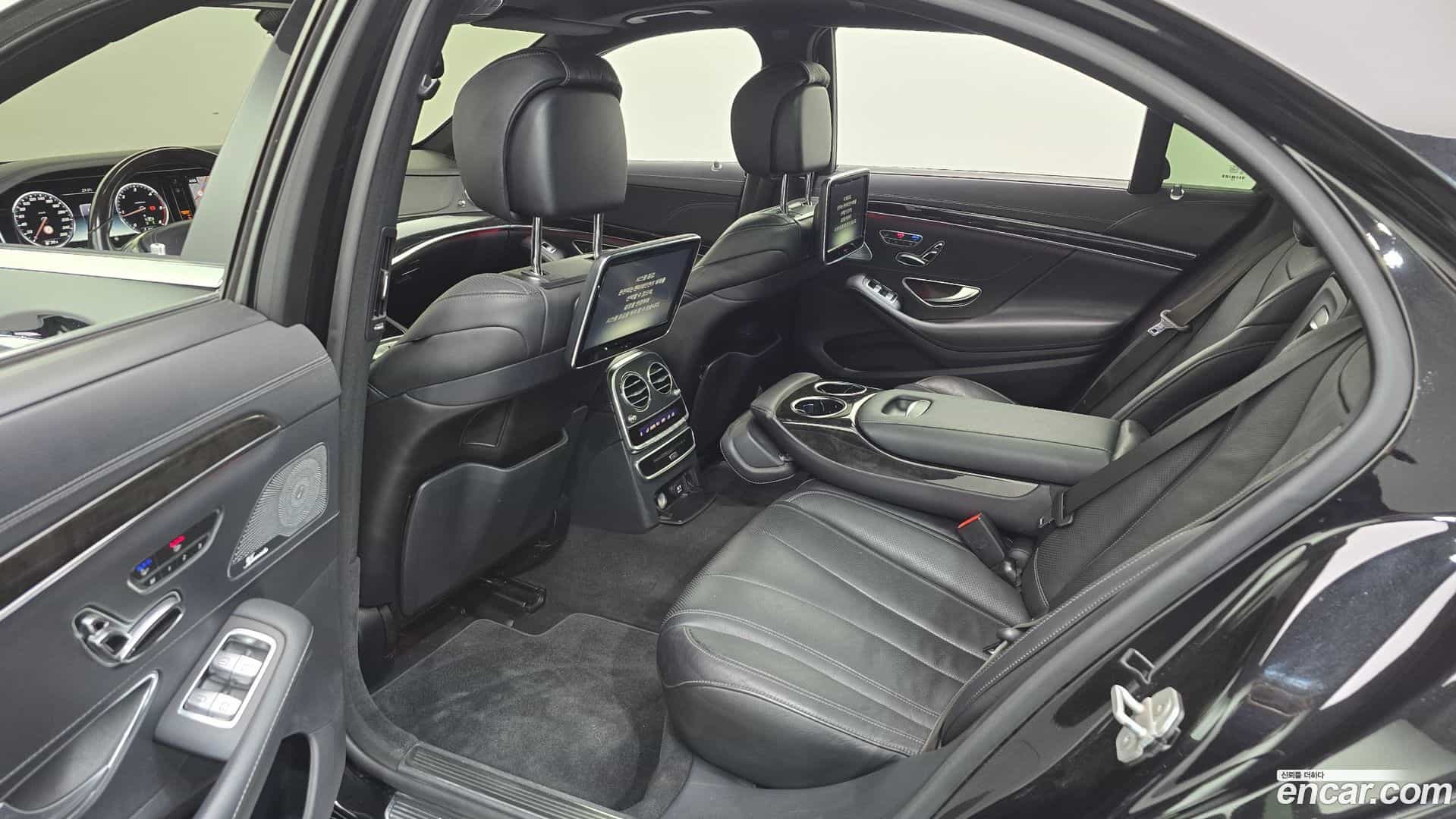 S-Class Mercedes-Benz 2016.0-OPTION-015
