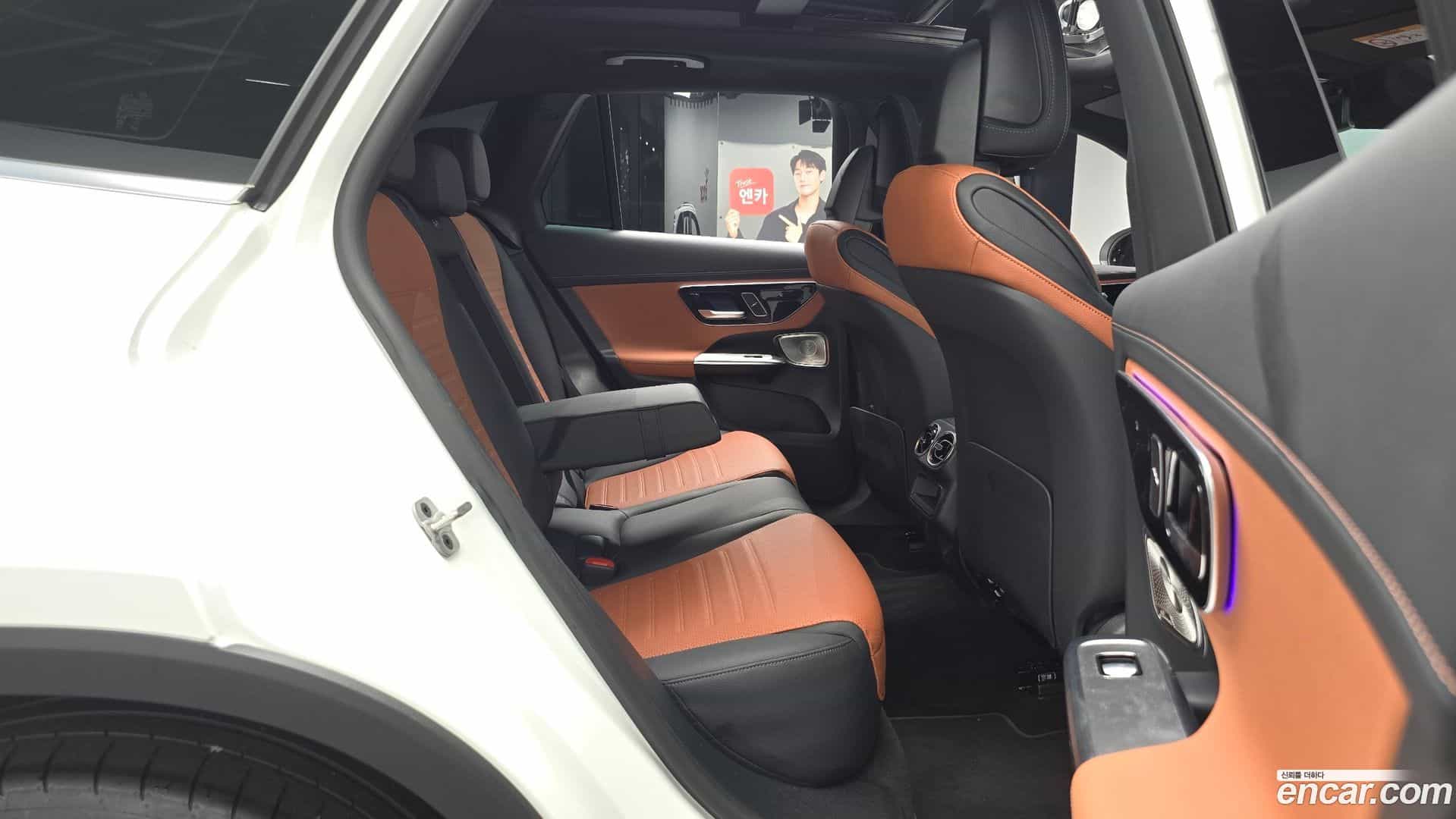 GLC-Class Mercedes-Benz 2024.8-OPTION-016