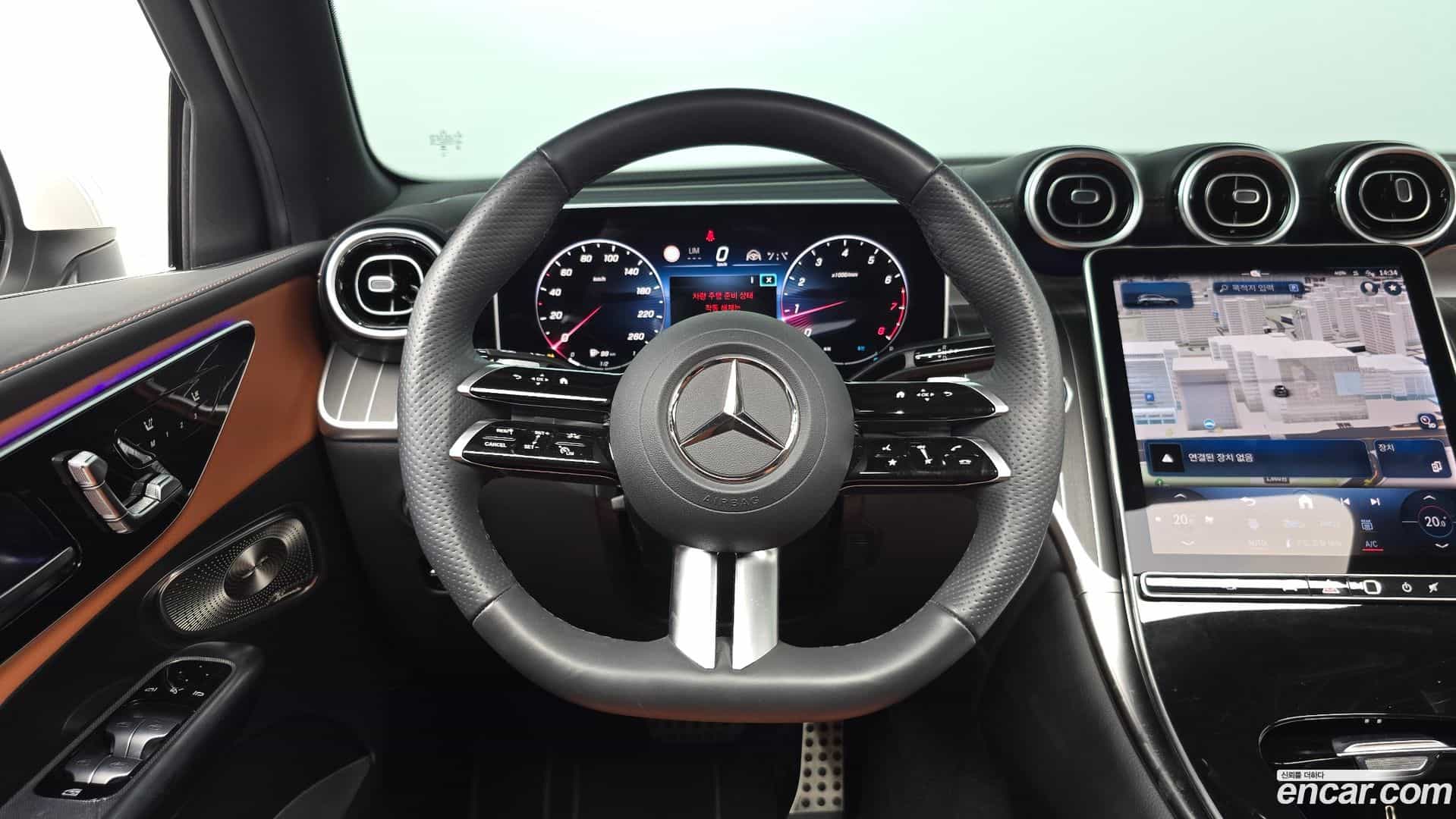 GLC-Class Mercedes-Benz 2024.8-OPTION-017