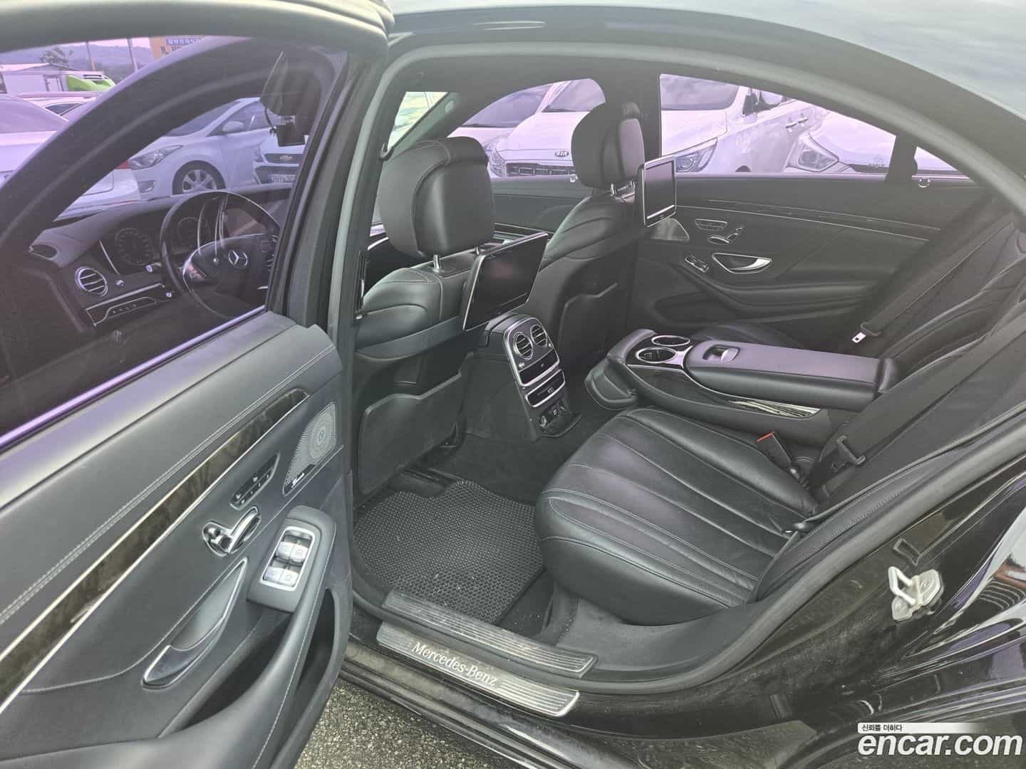 S-Class Mercedes-Benz 2015.3-INNER-010