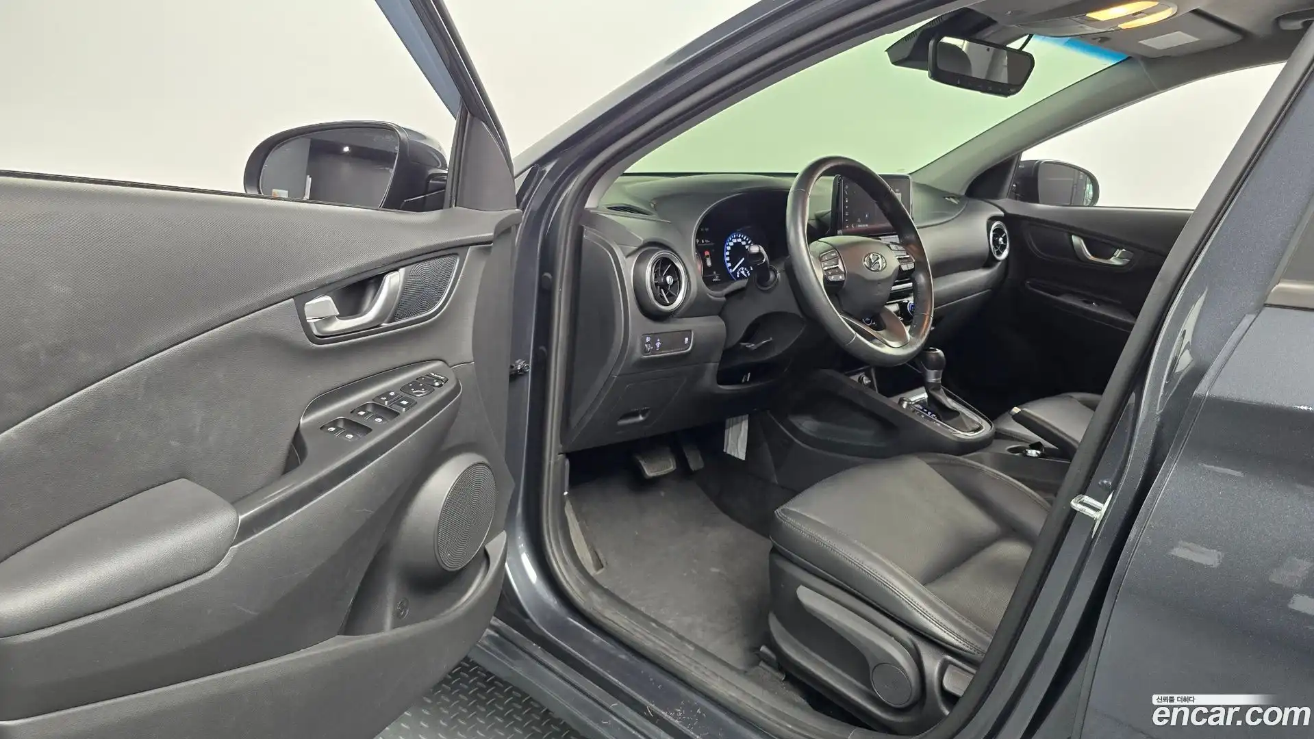 Kona Hyundai 2021.5-INNER-010