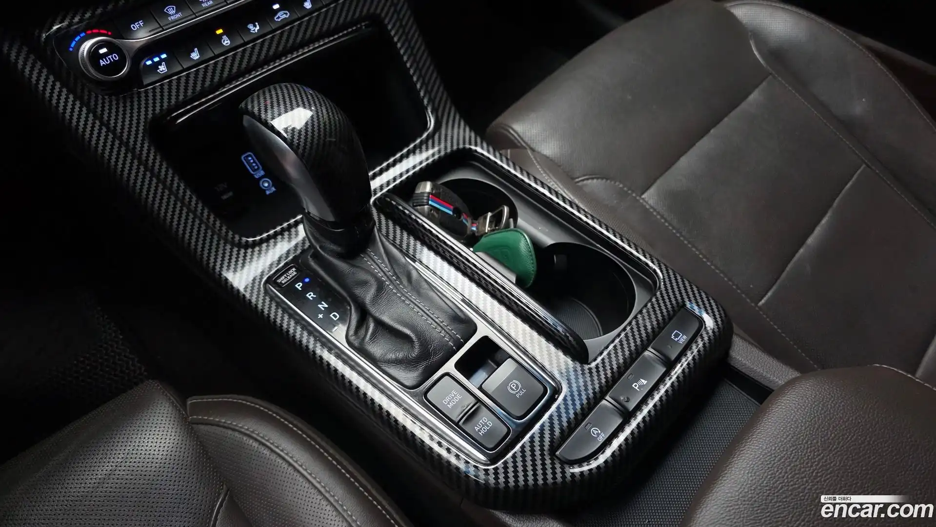 Grandeur Hyundai 2018.1-INNER-009