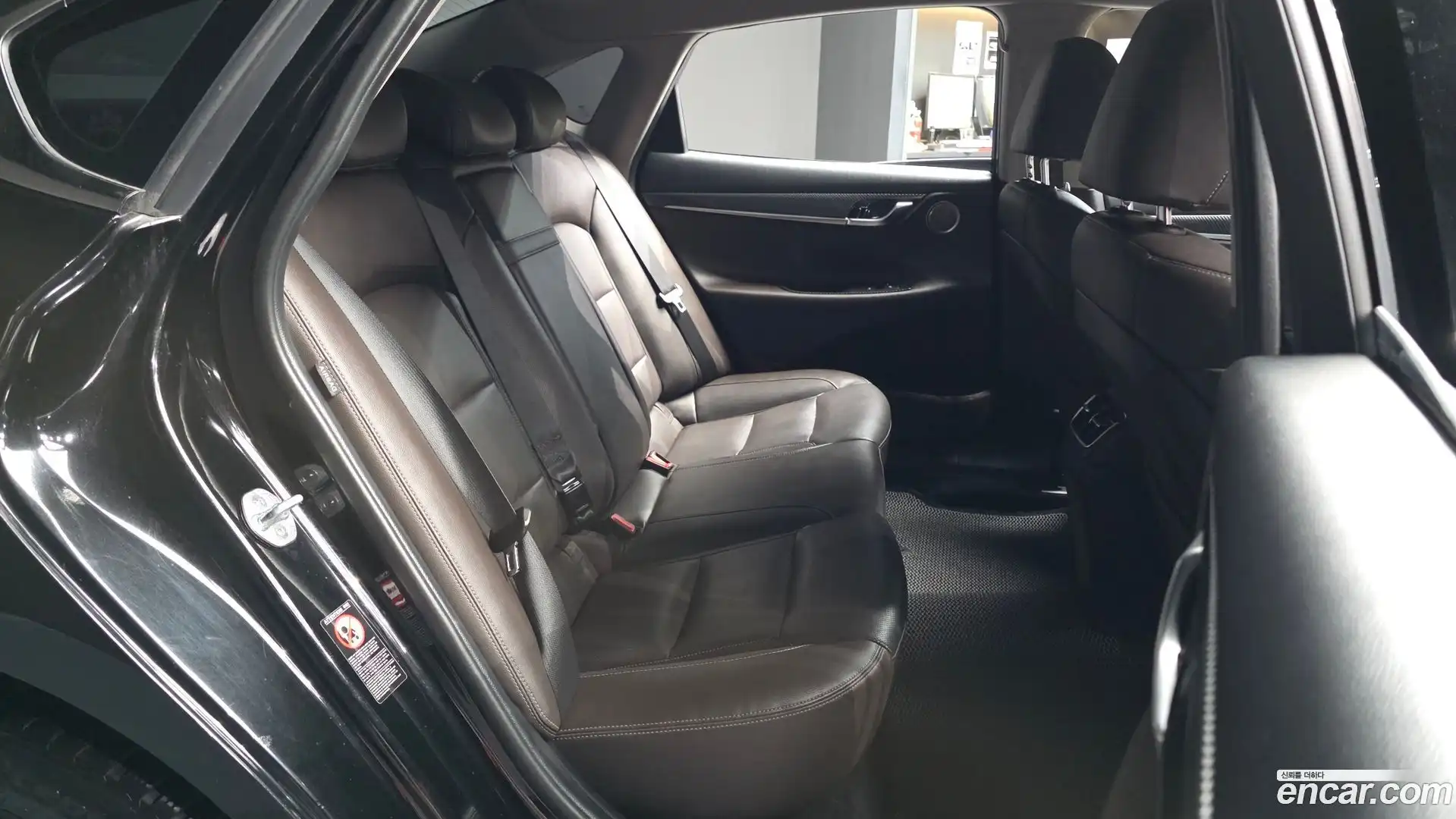 Grandeur Hyundai 2018.1-OPTION-016