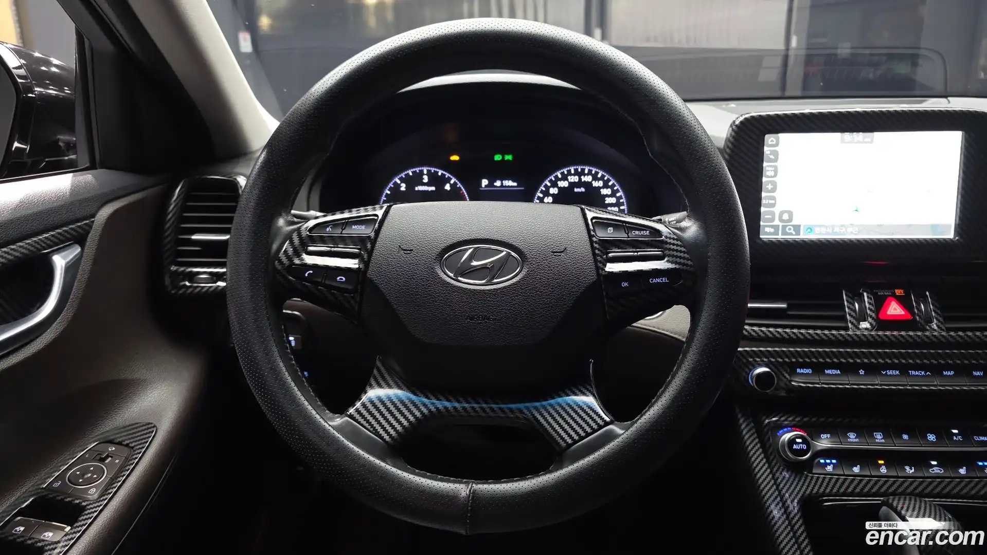 Grandeur Hyundai 2018.1-OPTION-017