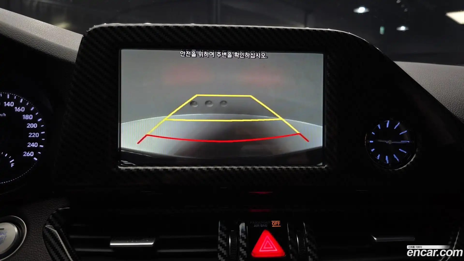 Grandeur Hyundai 2018.1-OPTION-019