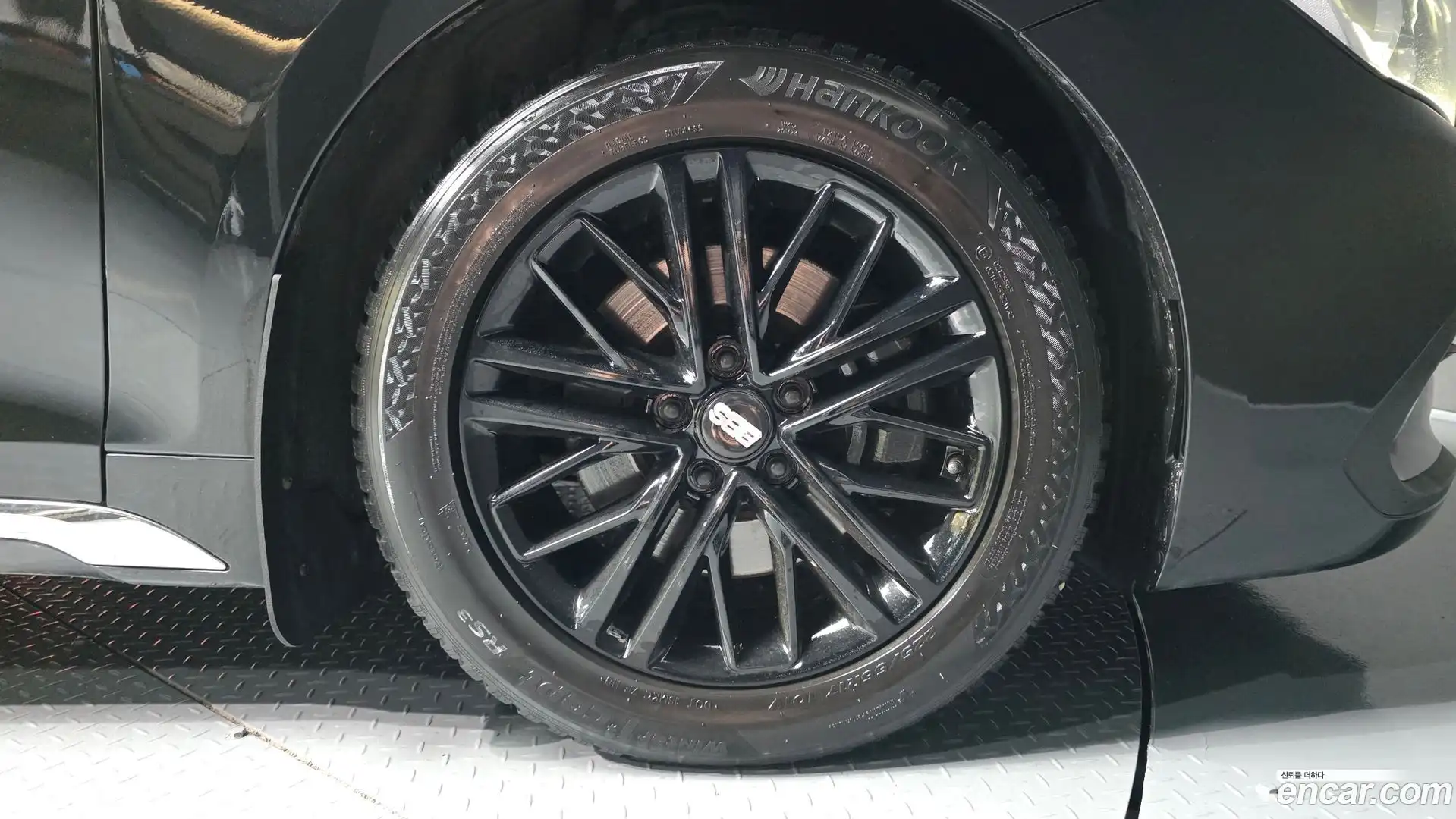 Grandeur Hyundai 2018.1-OUTER-031