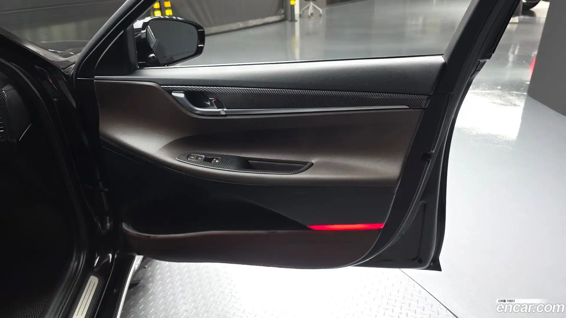 Grandeur Hyundai 2018.1-INNER-034