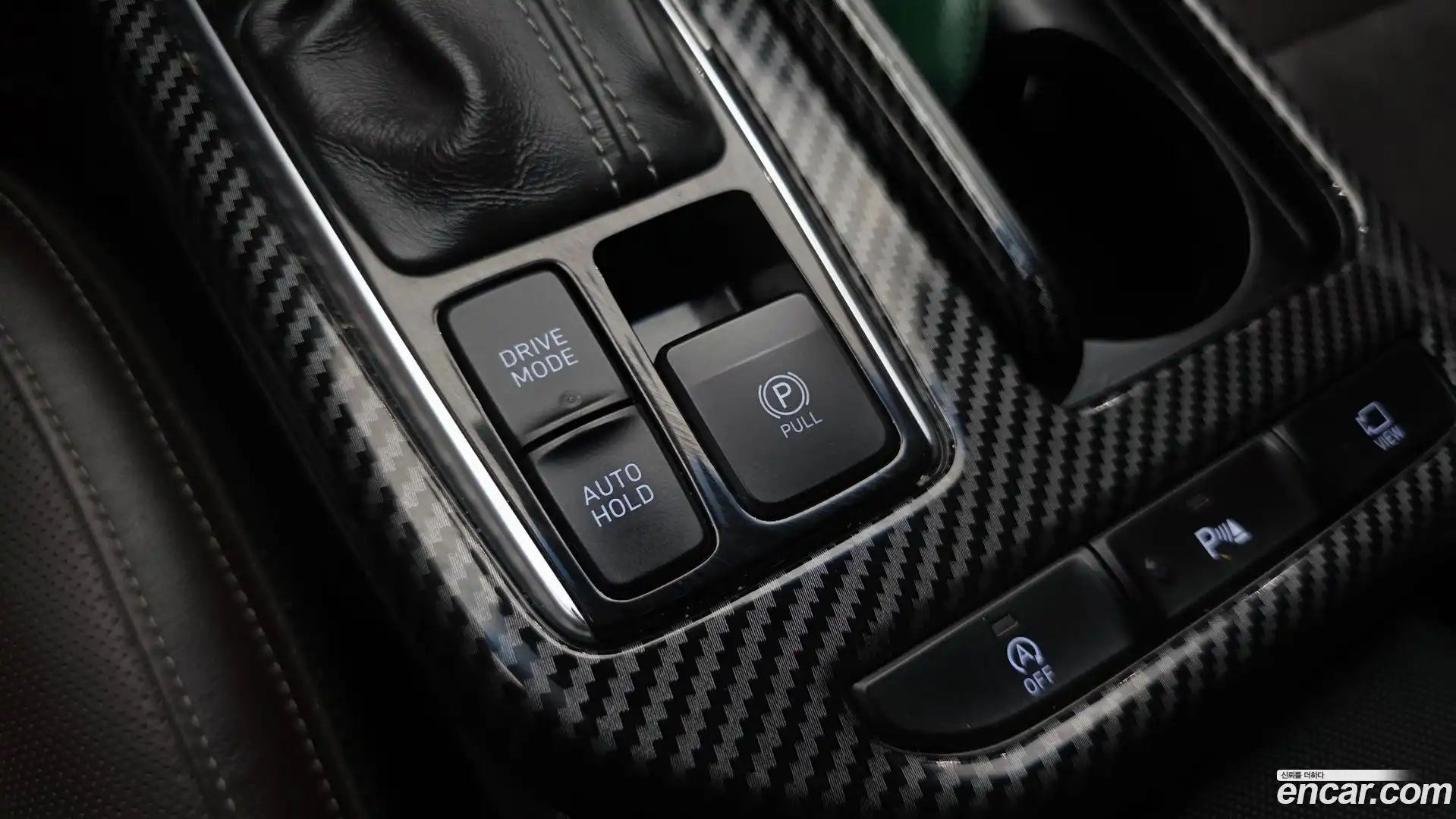 Grandeur Hyundai 2018.1-OPTION-041