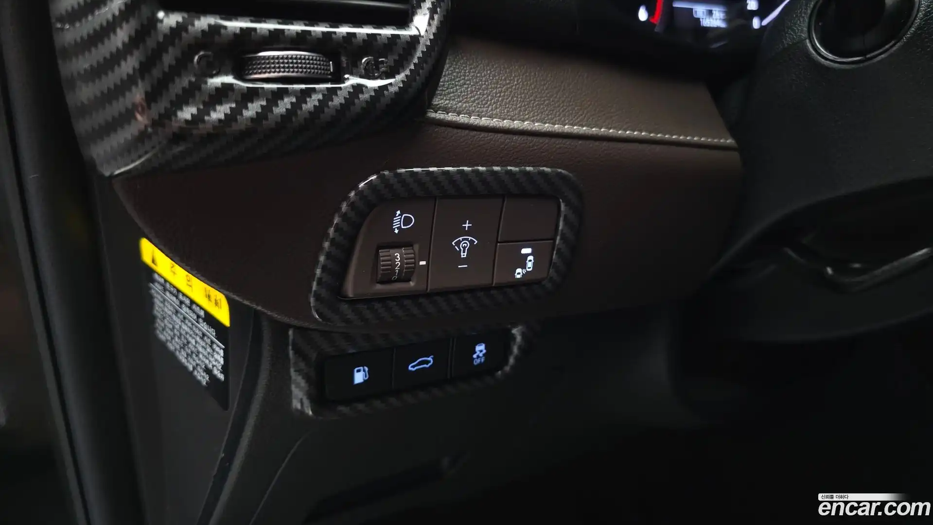 Grandeur Hyundai 2018.1-OPTION-042