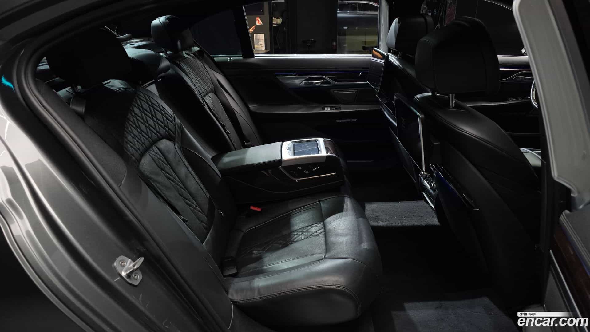 7-Series BMW 2016.11-OPTION-015