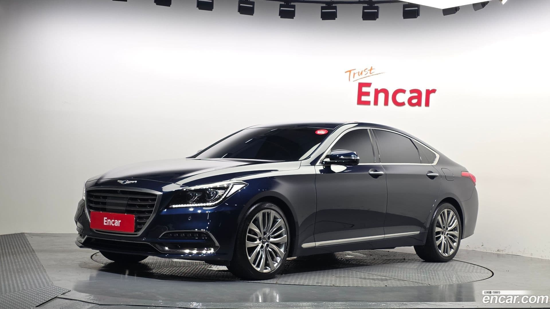 Main__Slider__Photo:G80 Genesis 2019.4-0